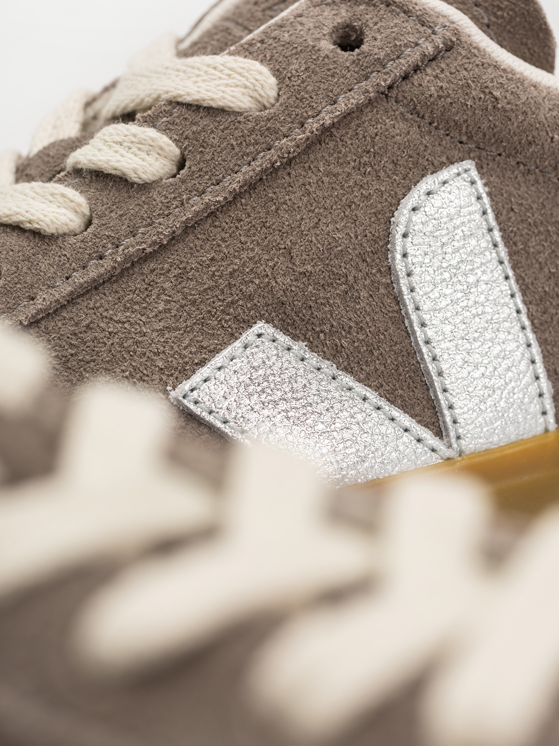 Взуття Veja Campo Wmn (moonrock silver natural)