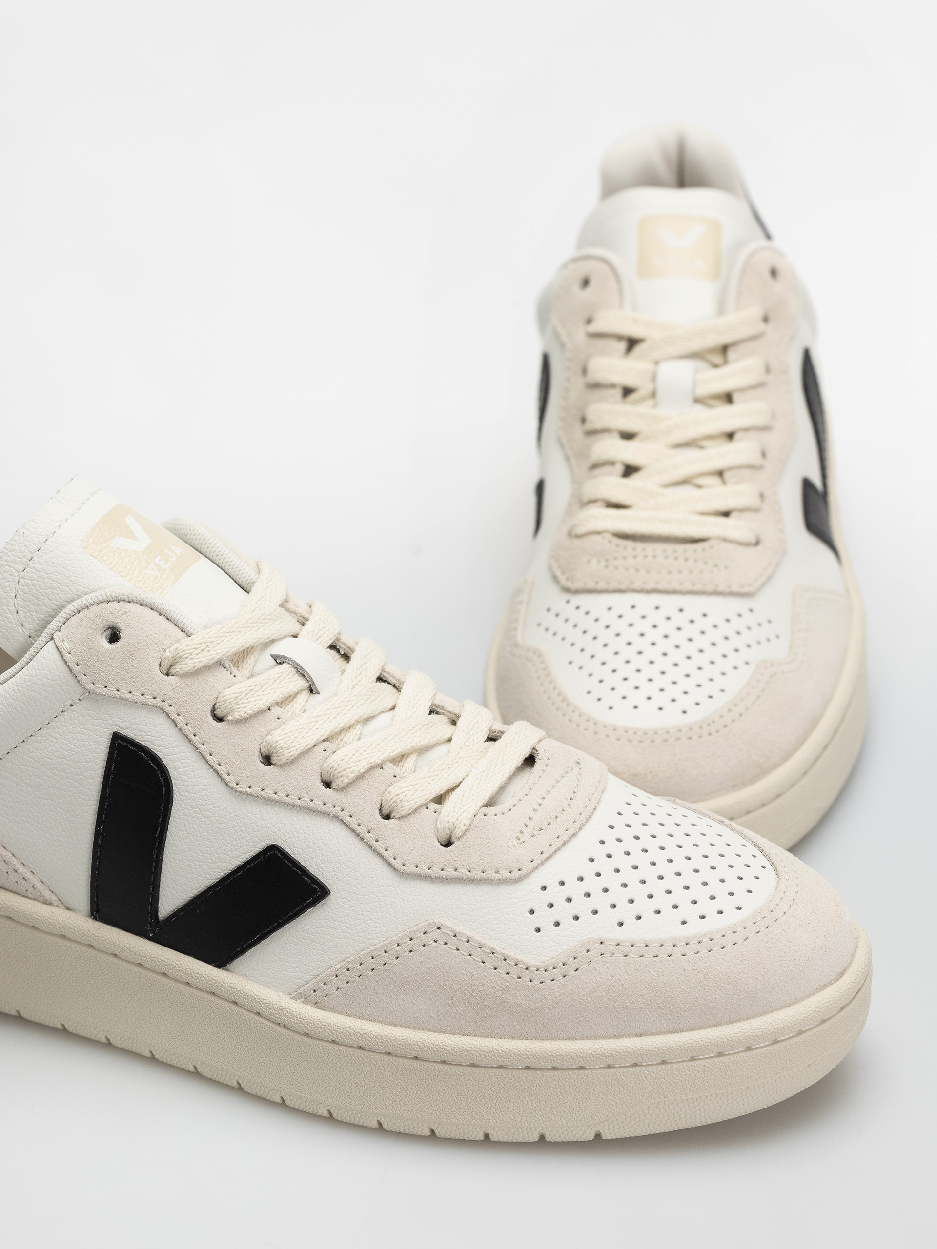 Взуття Veja V 90 (white black)