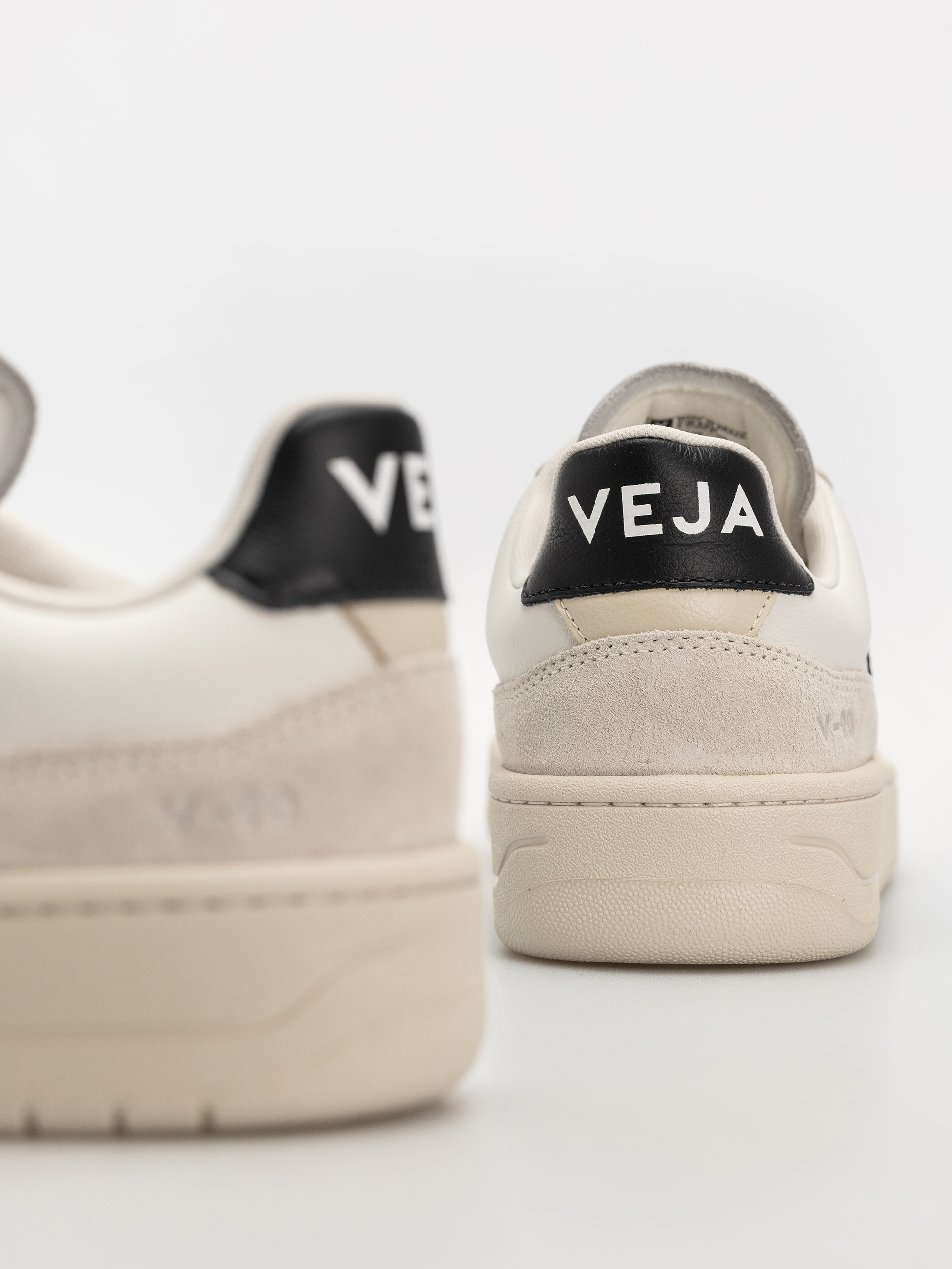 Взуття Veja V 90 (white black)