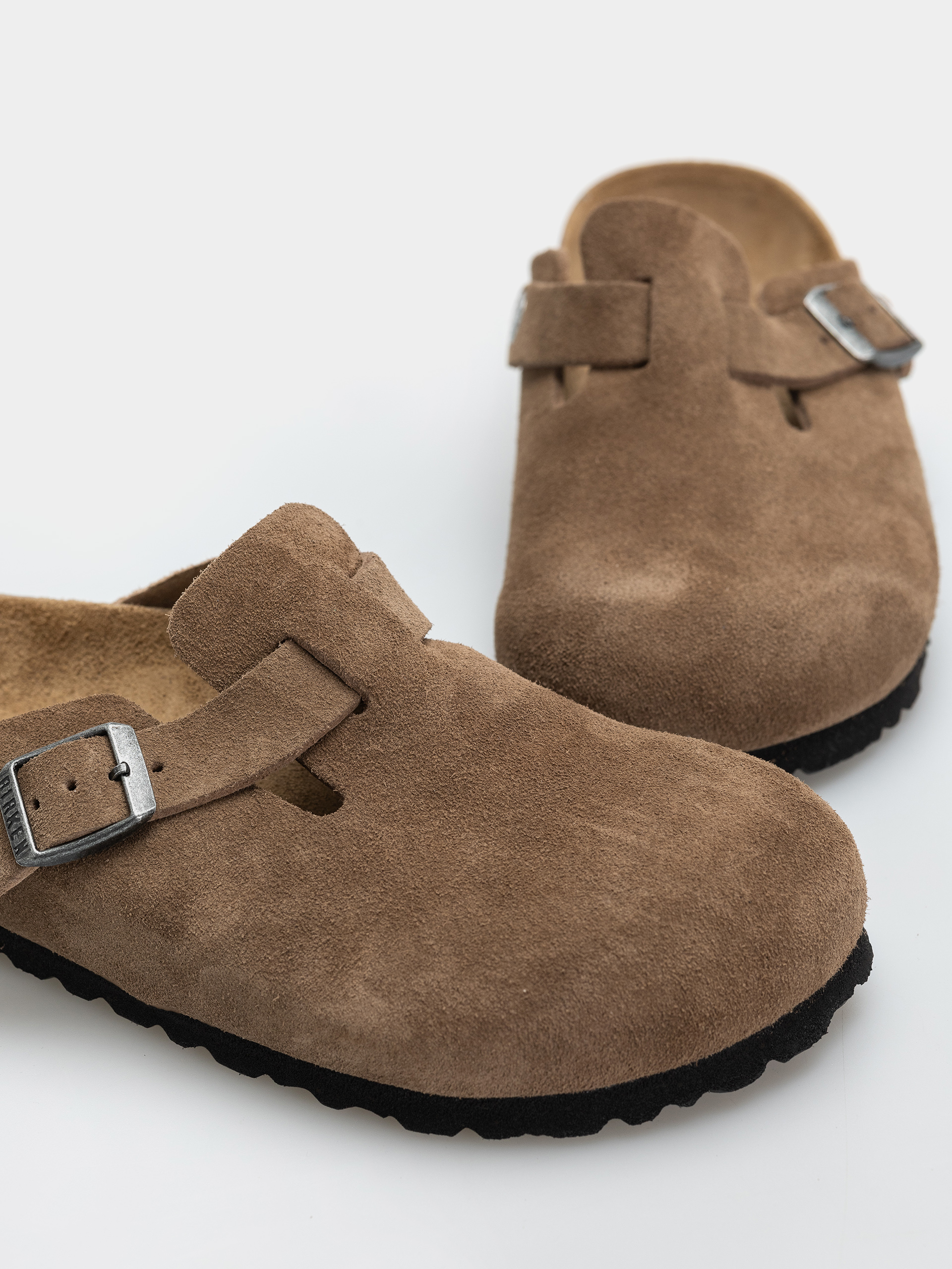 Шльопанці Birkenstock Boston Suede Leather Narrow (dark tea)
