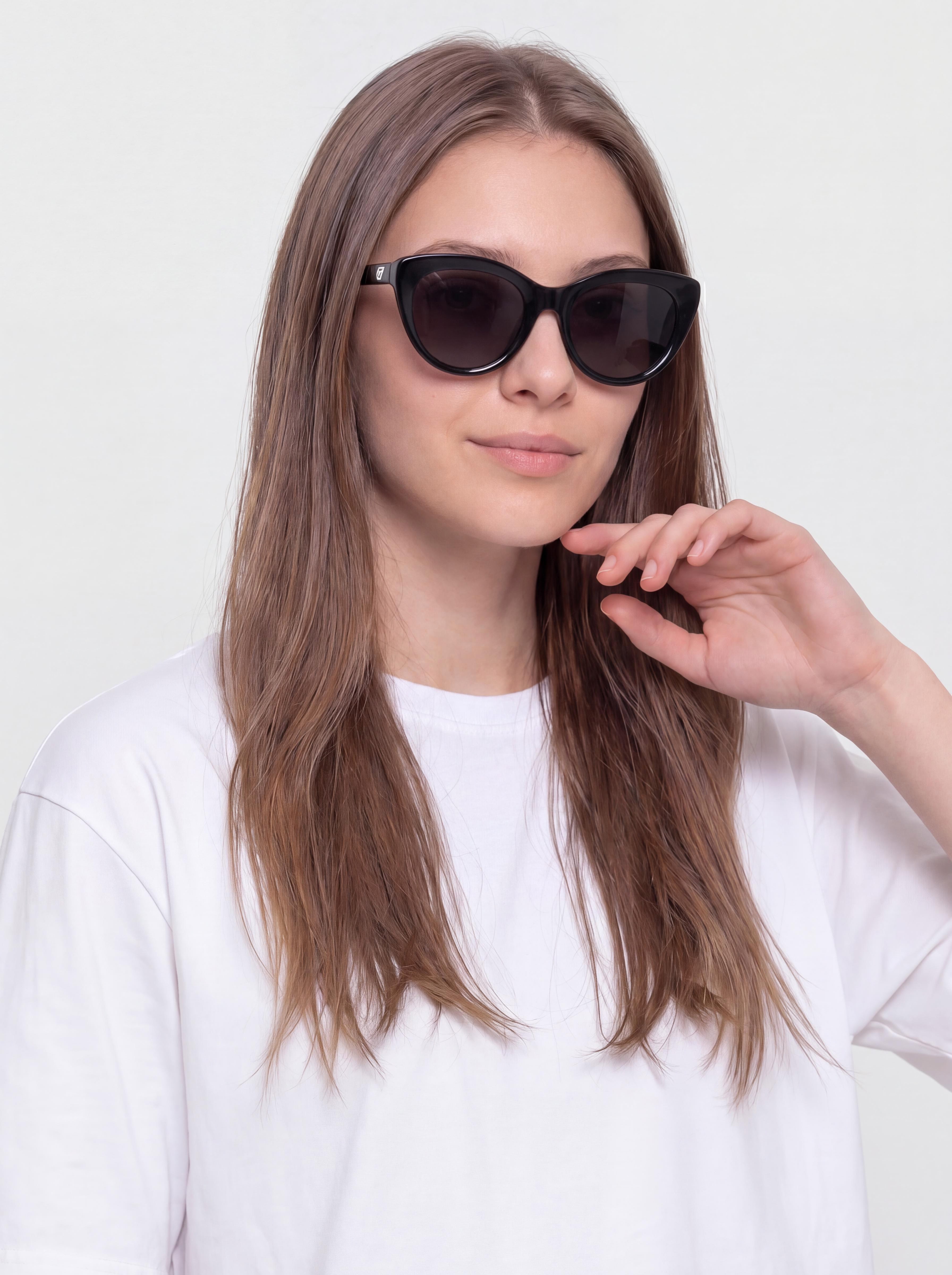 Сонцезахисні окуляри Volcom Eyeeye Stone Wmn (gloss black/gray)