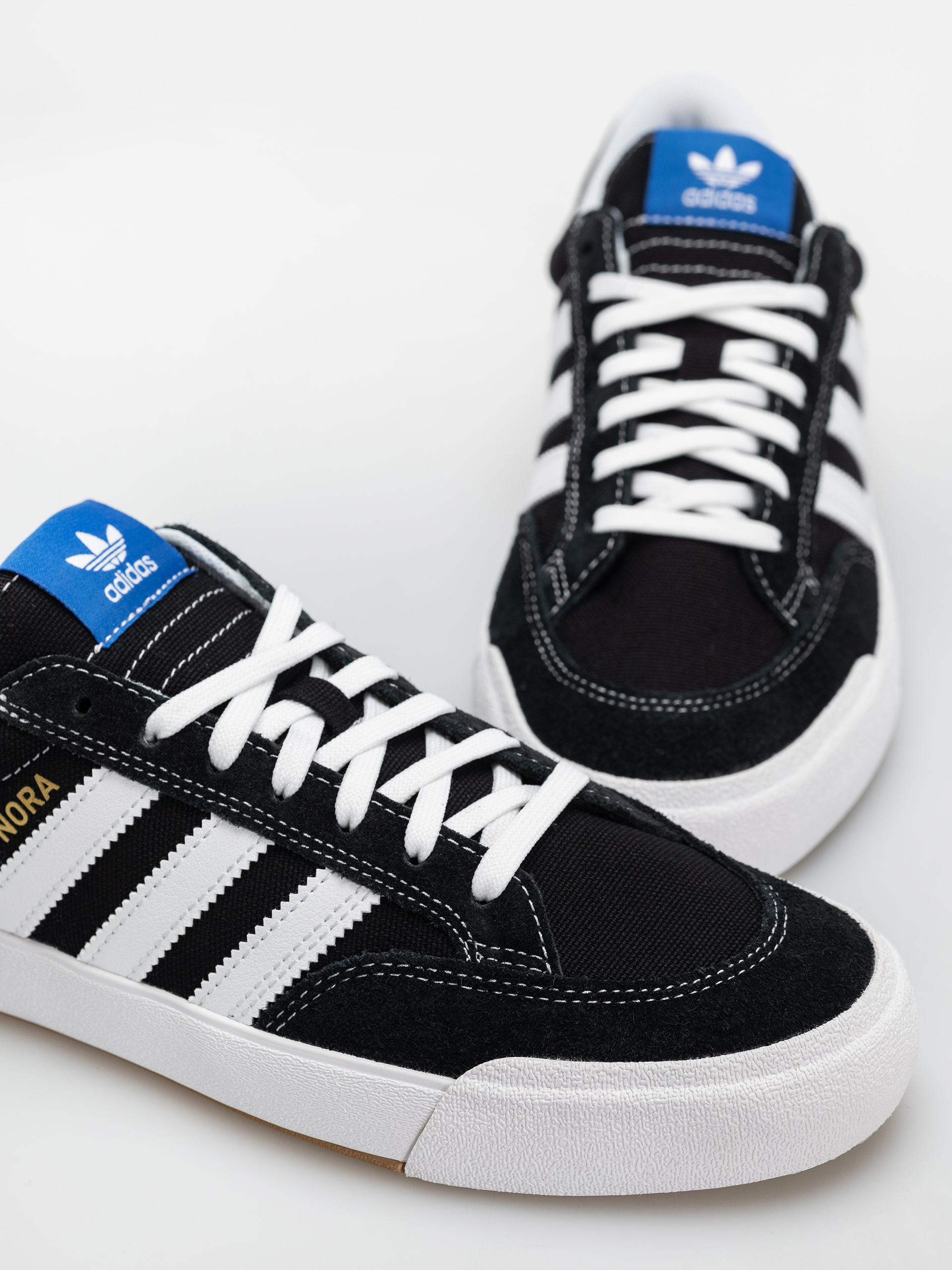 Взуття adidas Nora (cblack/ftwwht/blubir)