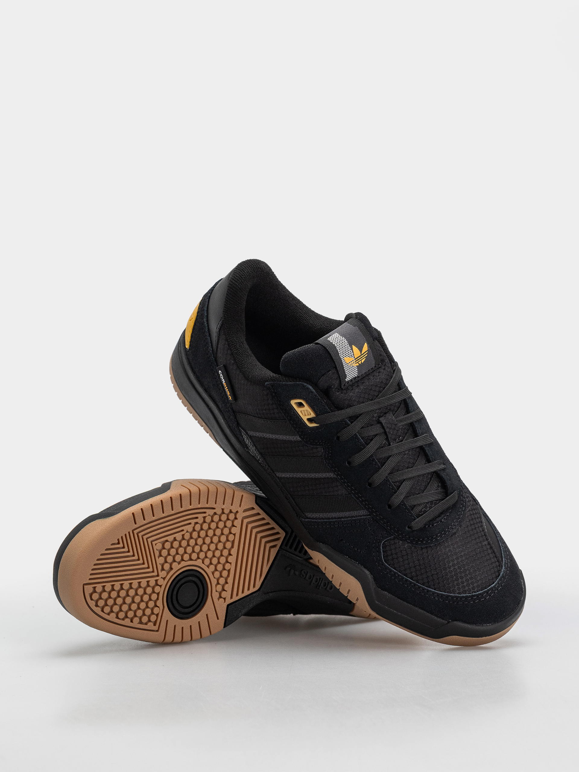Взуття adidas Tekkira Cup (carbon/carbon/cblack)