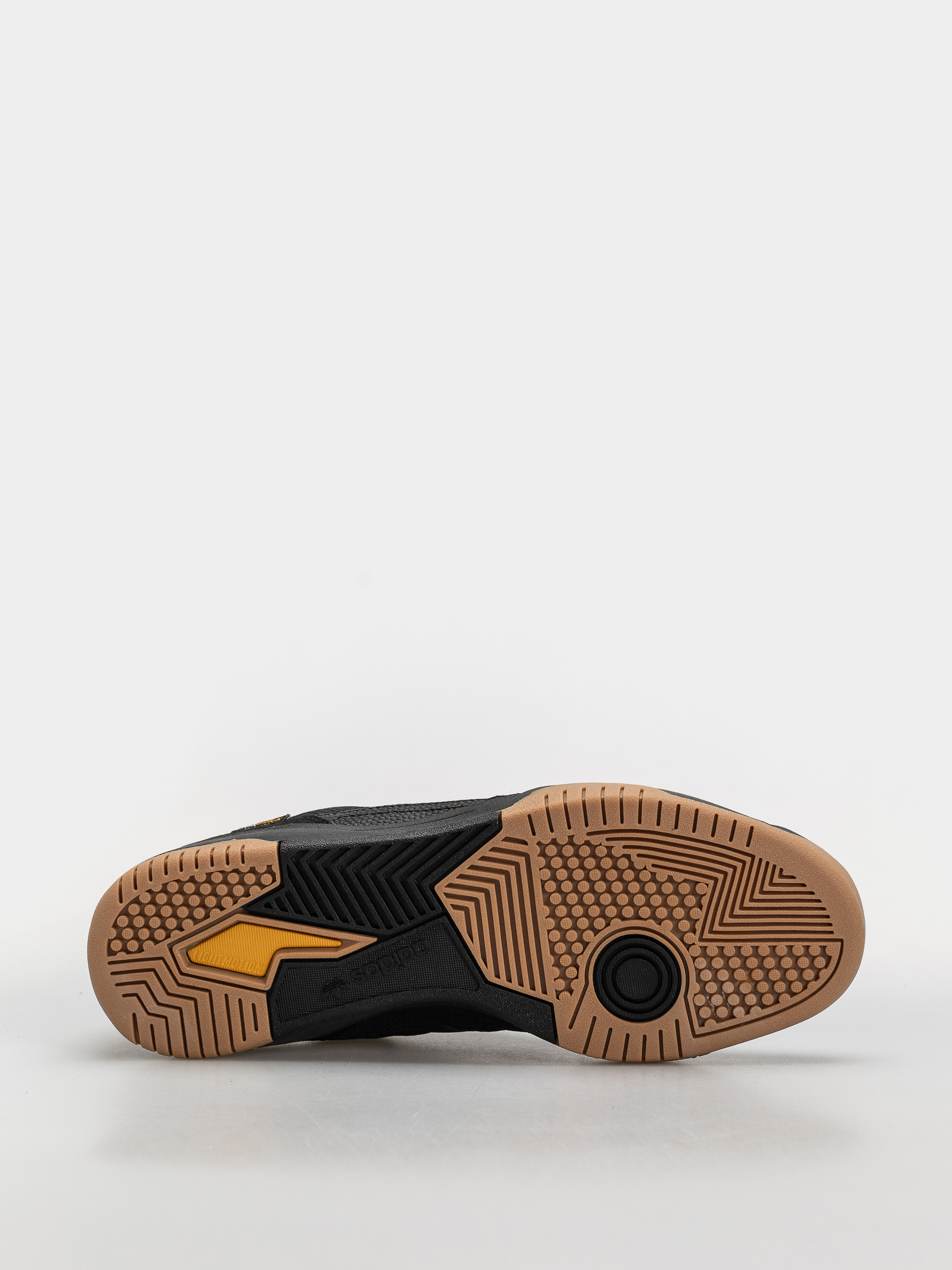Взуття adidas Tekkira Cup (carbon/carbon/cblack)