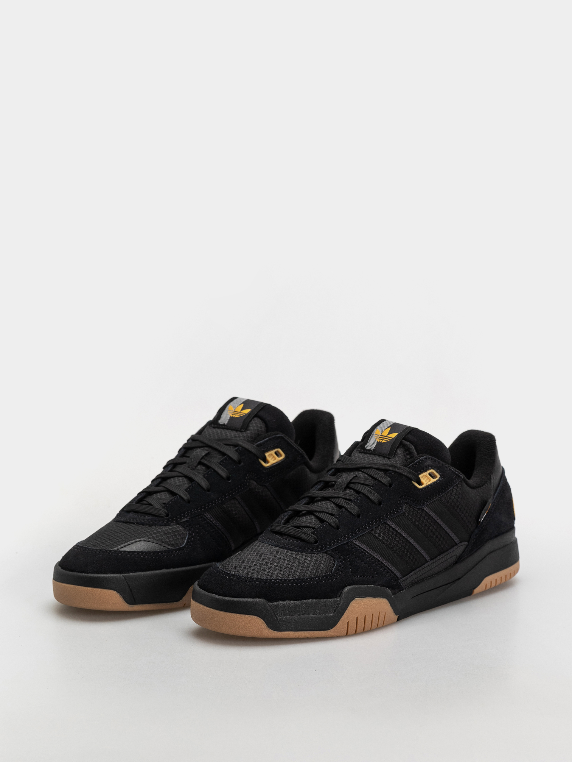 Взуття adidas Tekkira Cup (carbon/carbon/cblack)