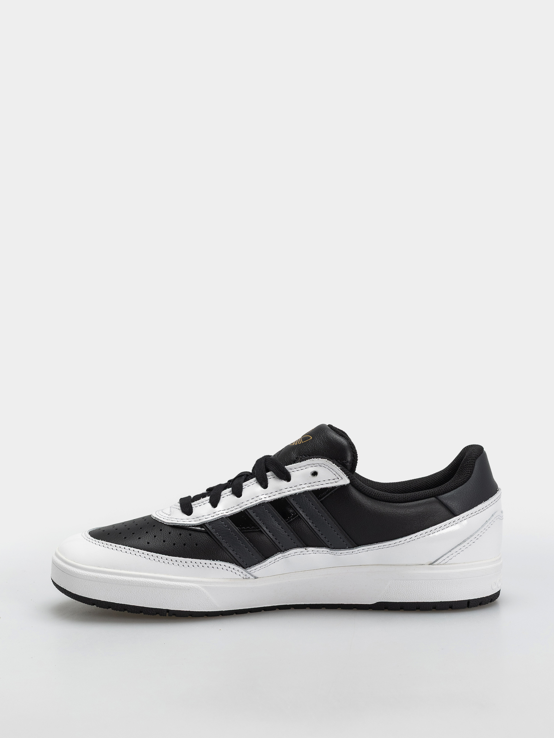 Взуття adidas Tyshawn II (cblack/carbon/ftwwht)
