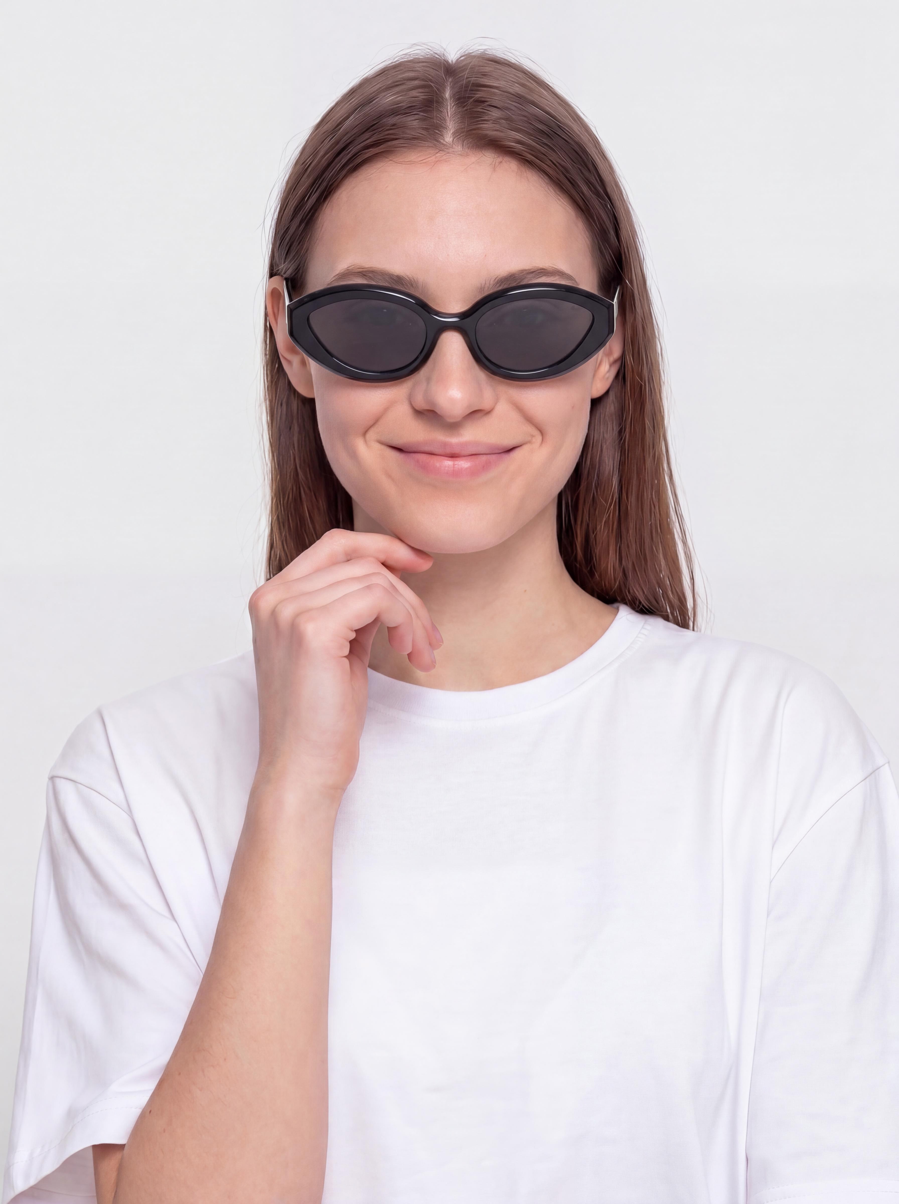 Сонцезахисні окуляри Komono Peggy (black)