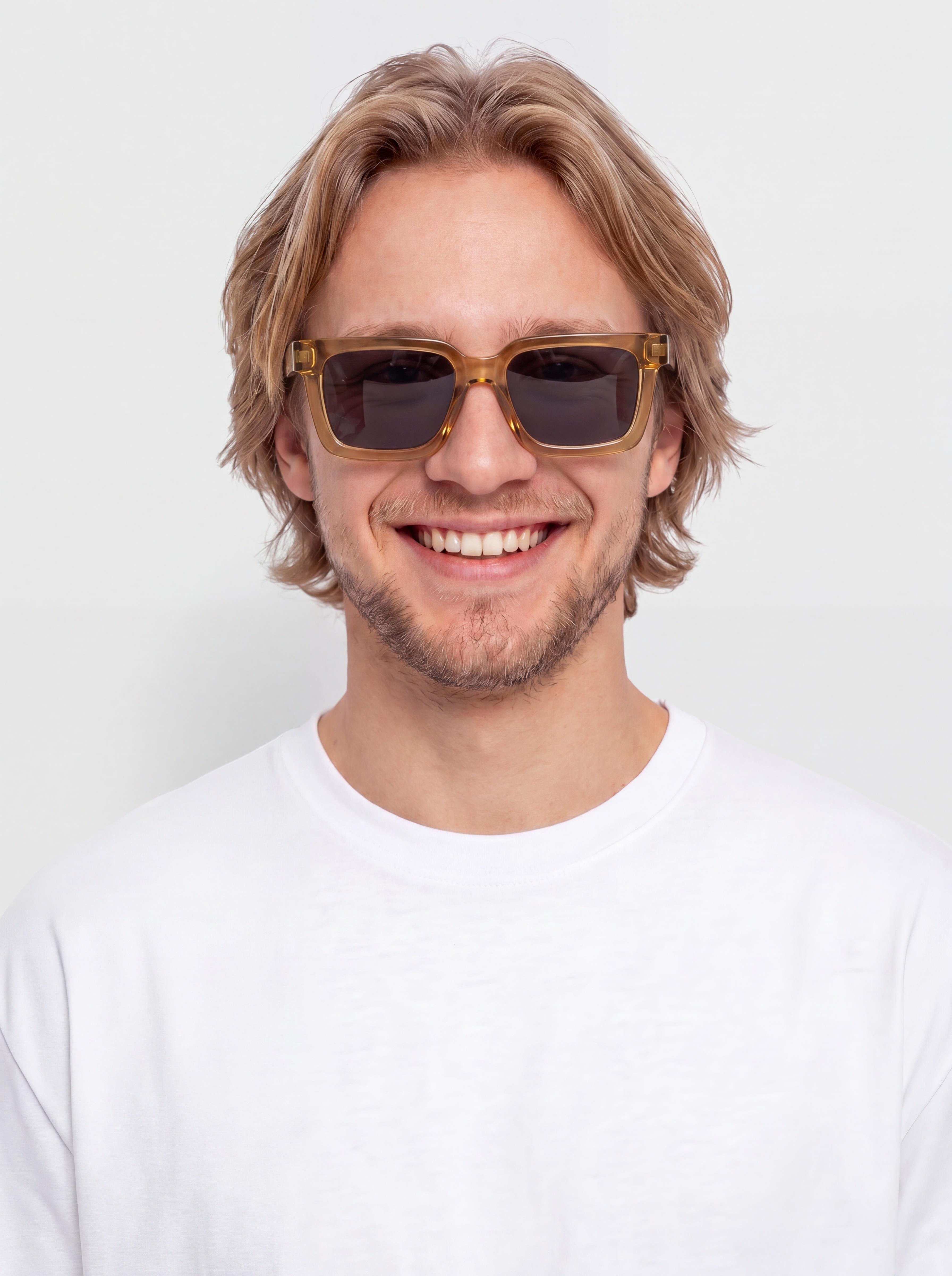u0421u043eu043du0446u0435u0437u0430u0445u0438u0441u043du0456 u043eu043au0443u043bu044fu0440u0438 Nike Tide Cosmic (team gold/blue)