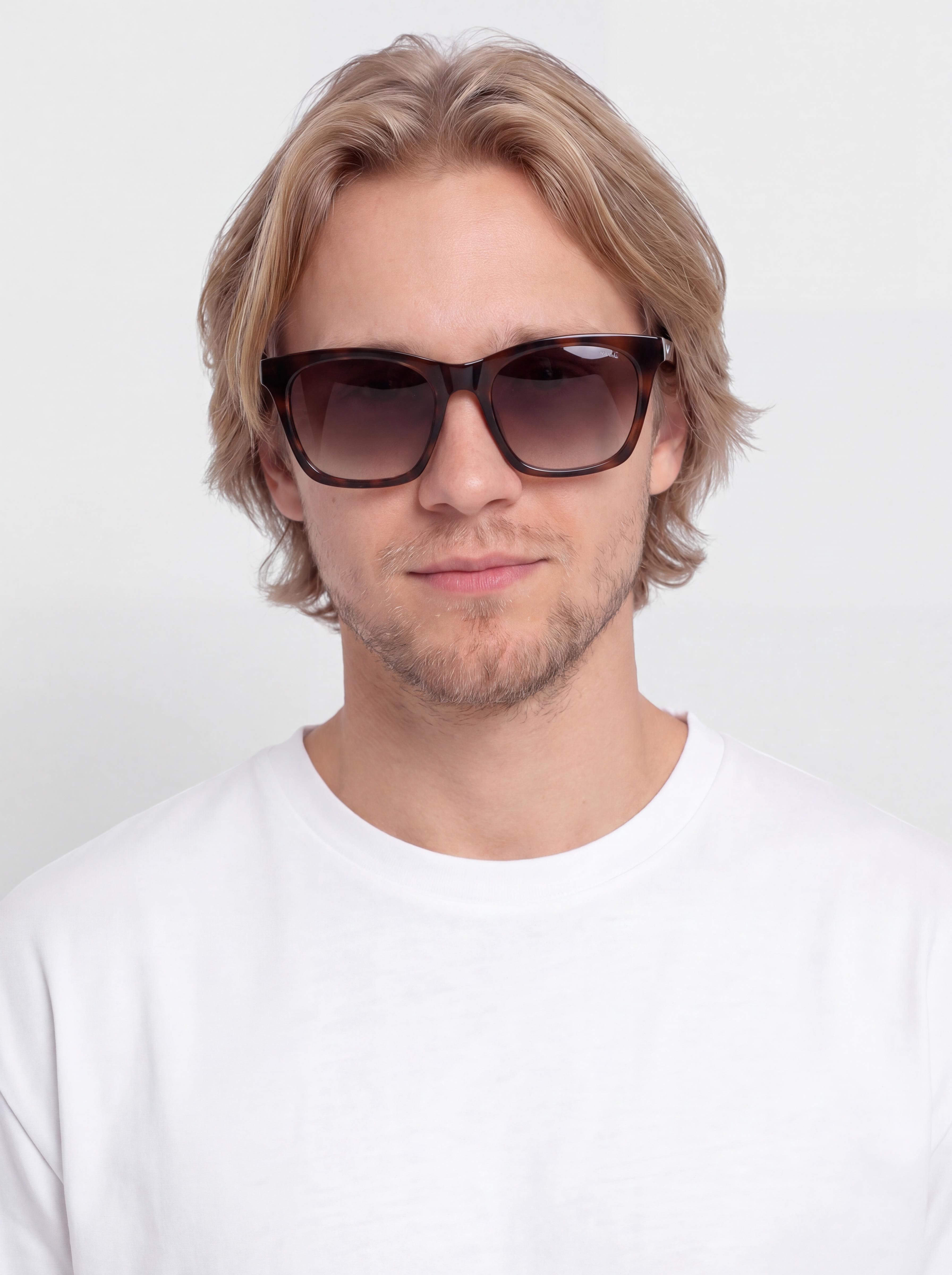 Сонцезахисні окуляри Nike Vital Flow (tortoise/brown gradient)