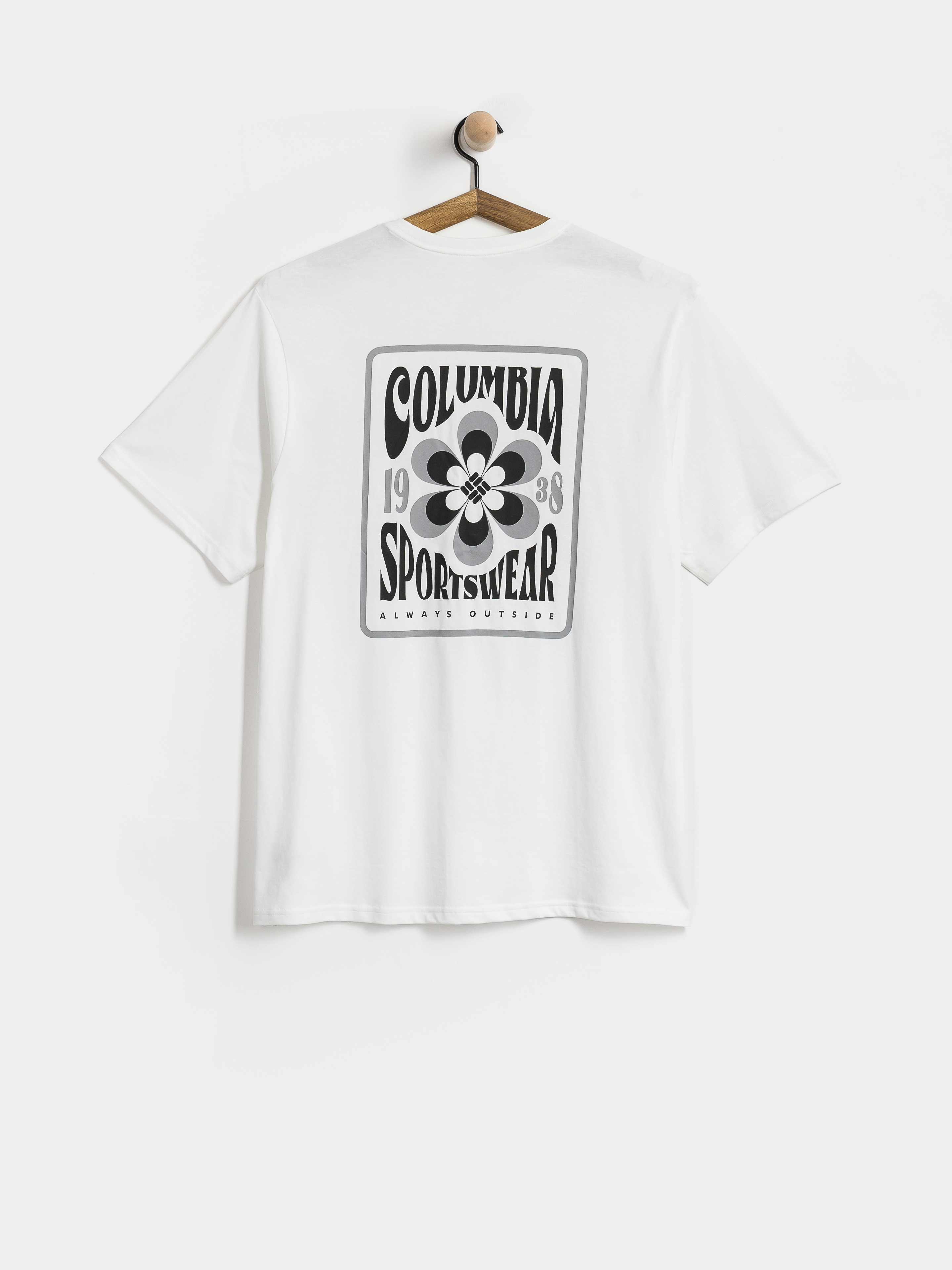 Футболка Columbia CSC Outdoor Back Graphic (white/flower power badge)