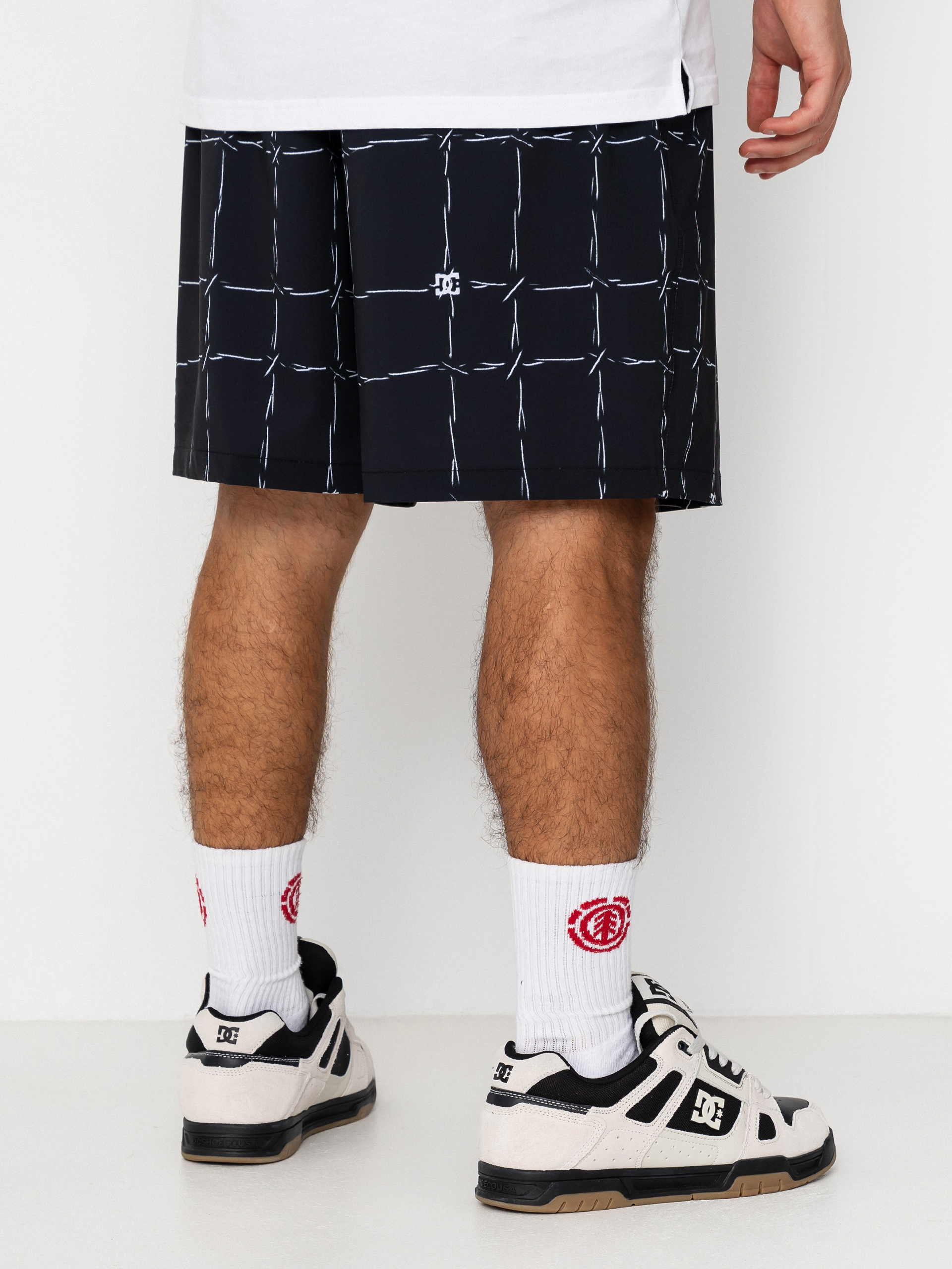 Шорти DC Wired Volley 19 (wired 32 black)