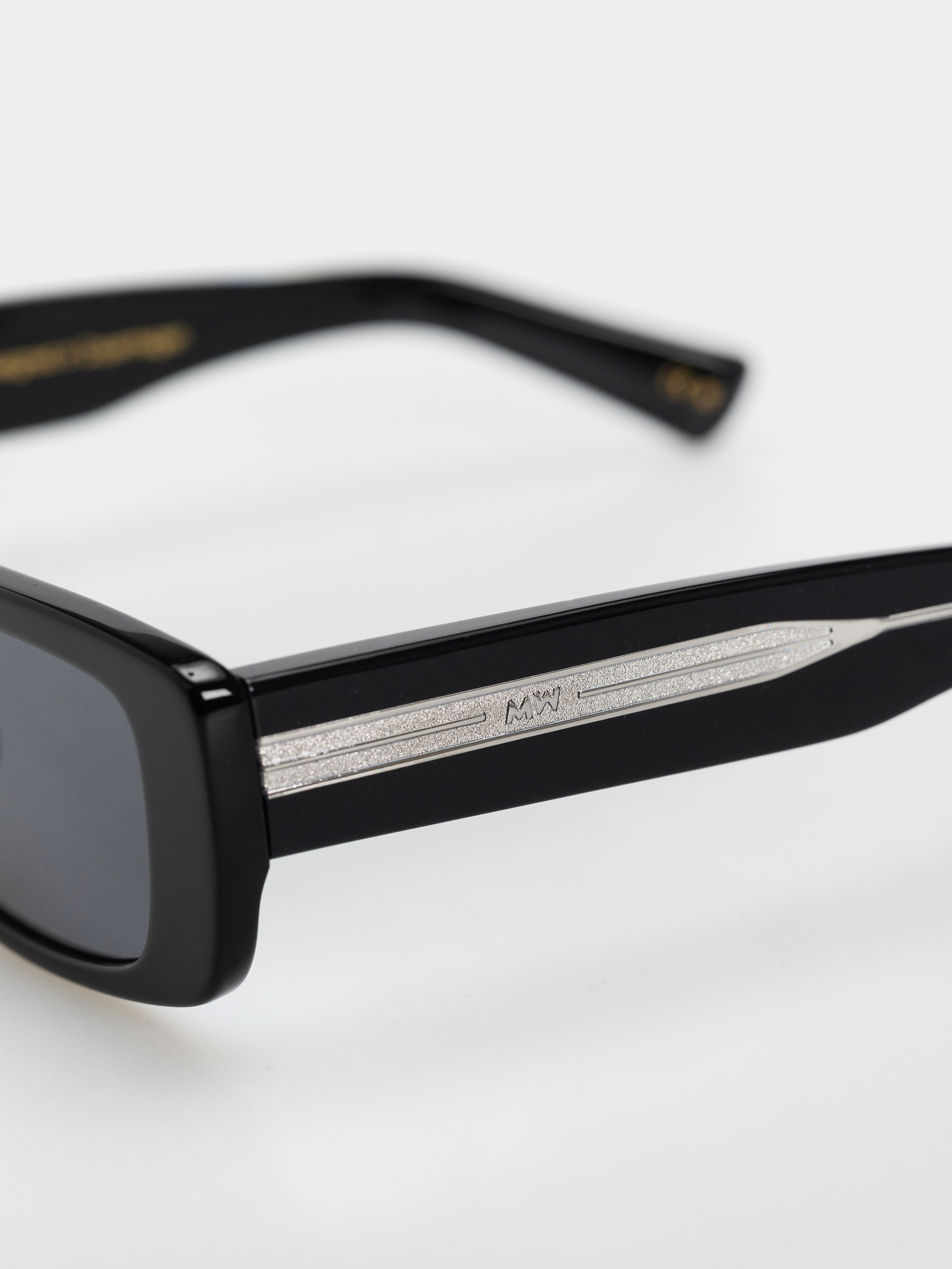 Сонцезахисні окуляри MessyWeekend Grace Iso (black/transparent)