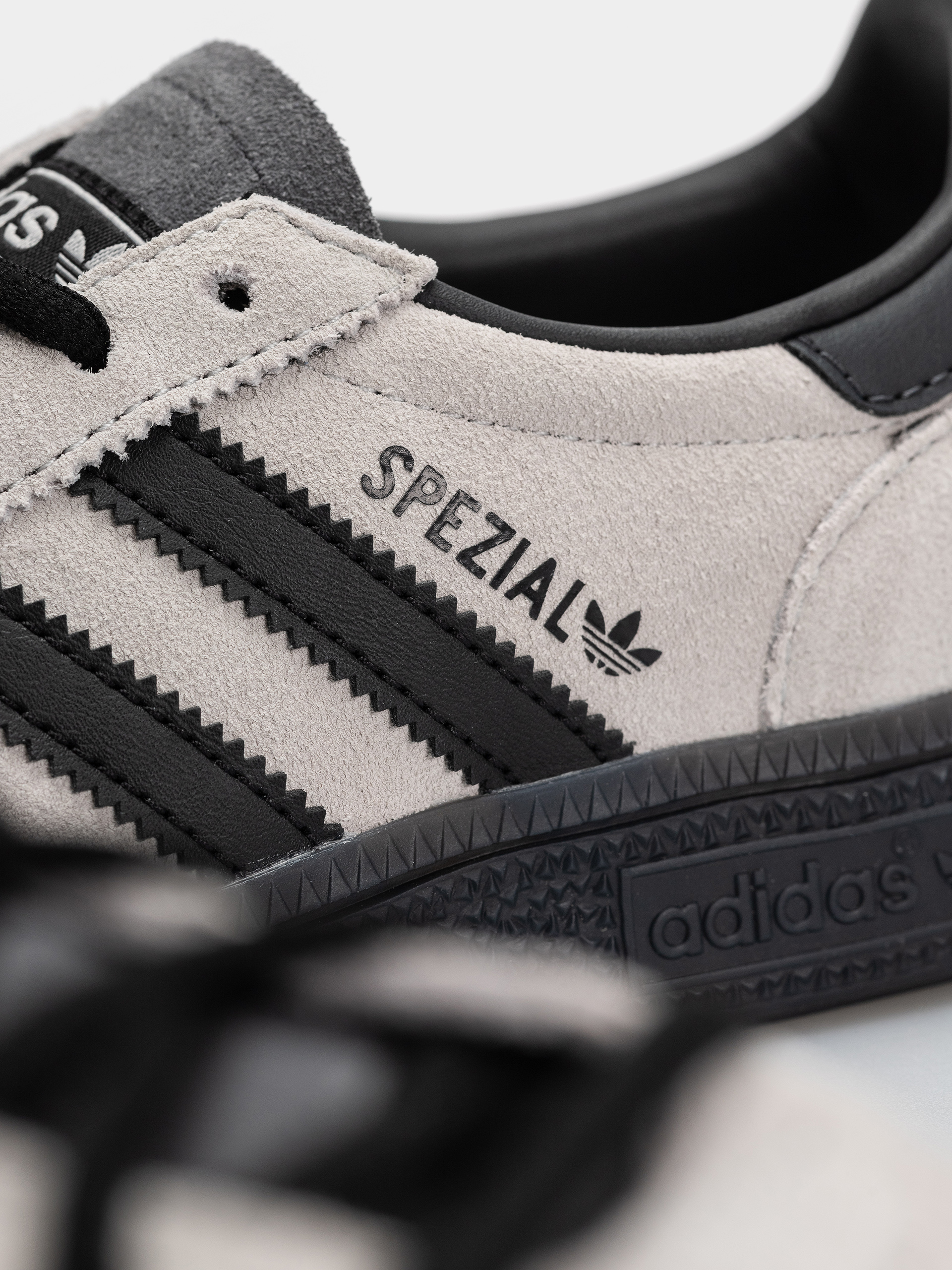 Взуття adidas Handball Spezial (gretwo/carbon/cblack)