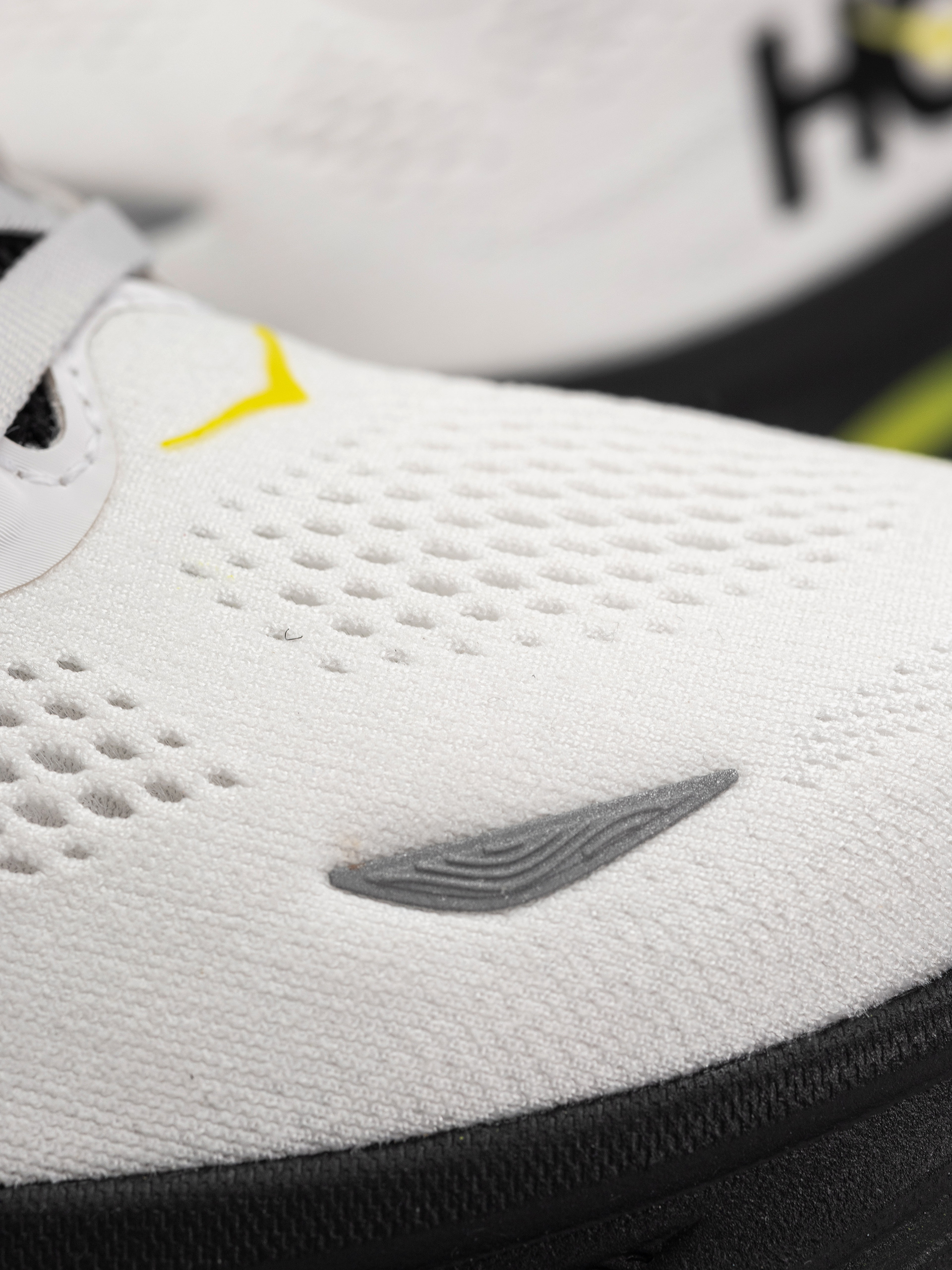 Взуття Hoka Bondi 9 (white/citrus)
