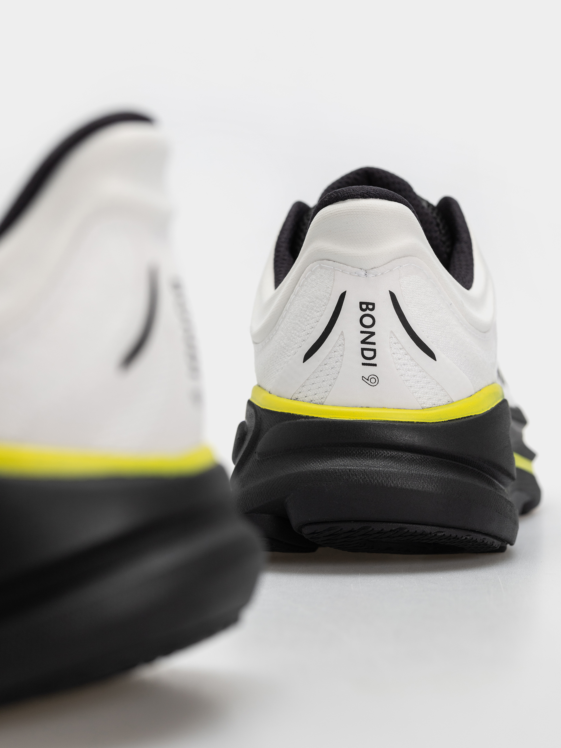 Взуття Hoka Bondi 9 (white/citrus)