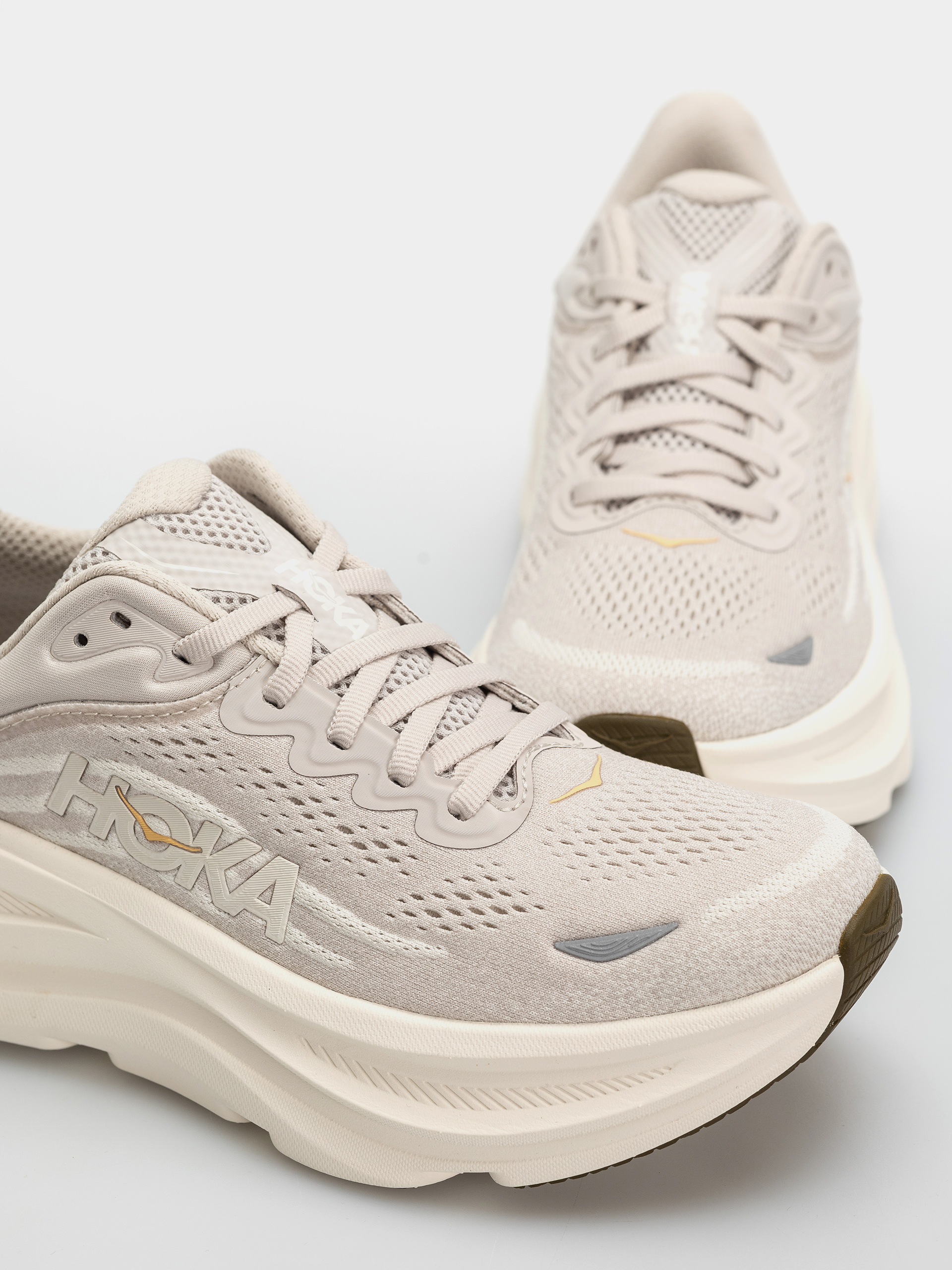 Взуття Hoka Bondi 9 Wmn (river rock grey/alabaster)