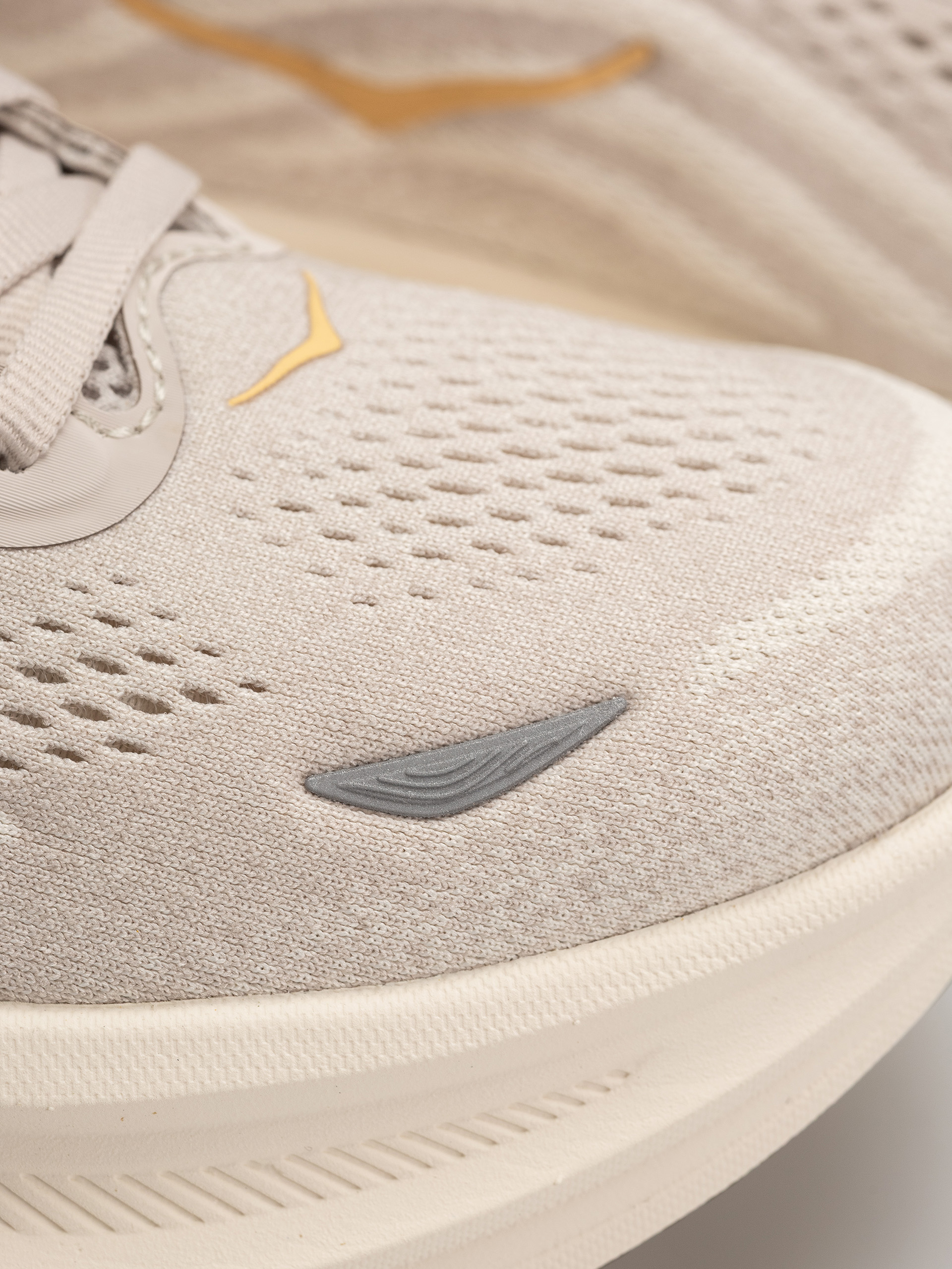 Взуття Hoka Bondi 9 Wmn (river rock grey/alabaster)