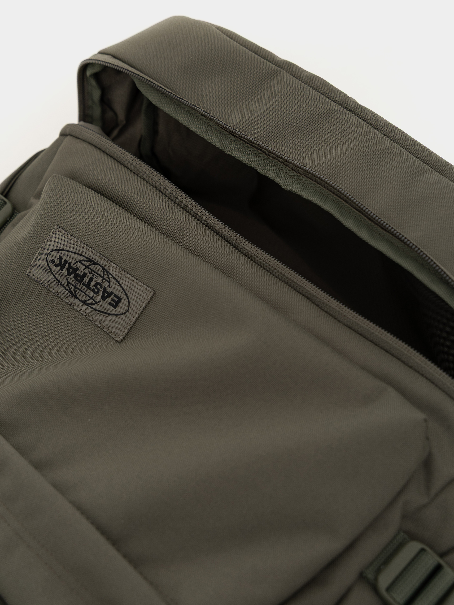 Рюкзак Eastpak Everyday Pak'R (monotone khaki)