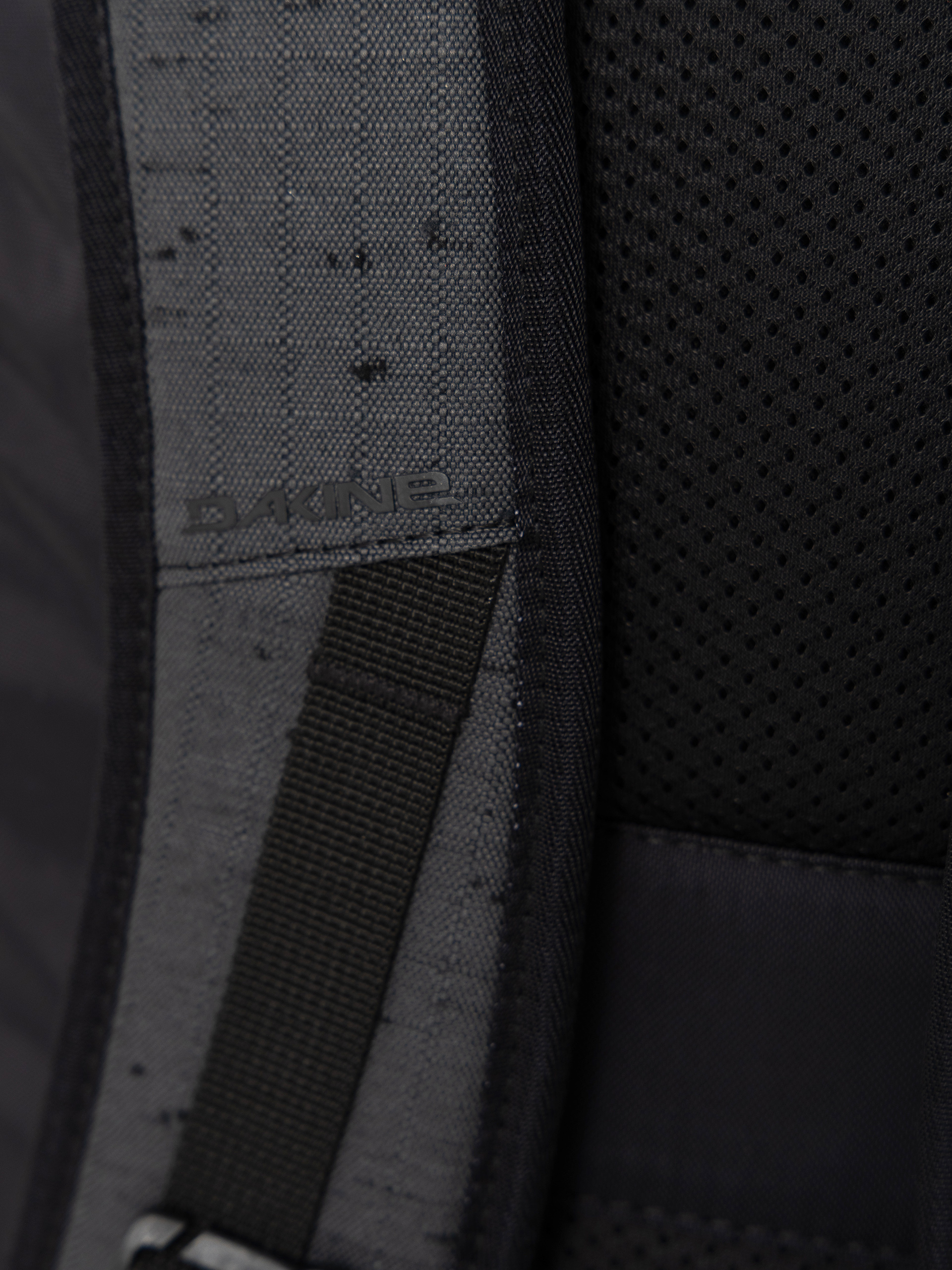 Рюкзак Dakine Campus 20 Year Anniversary 28L (black)