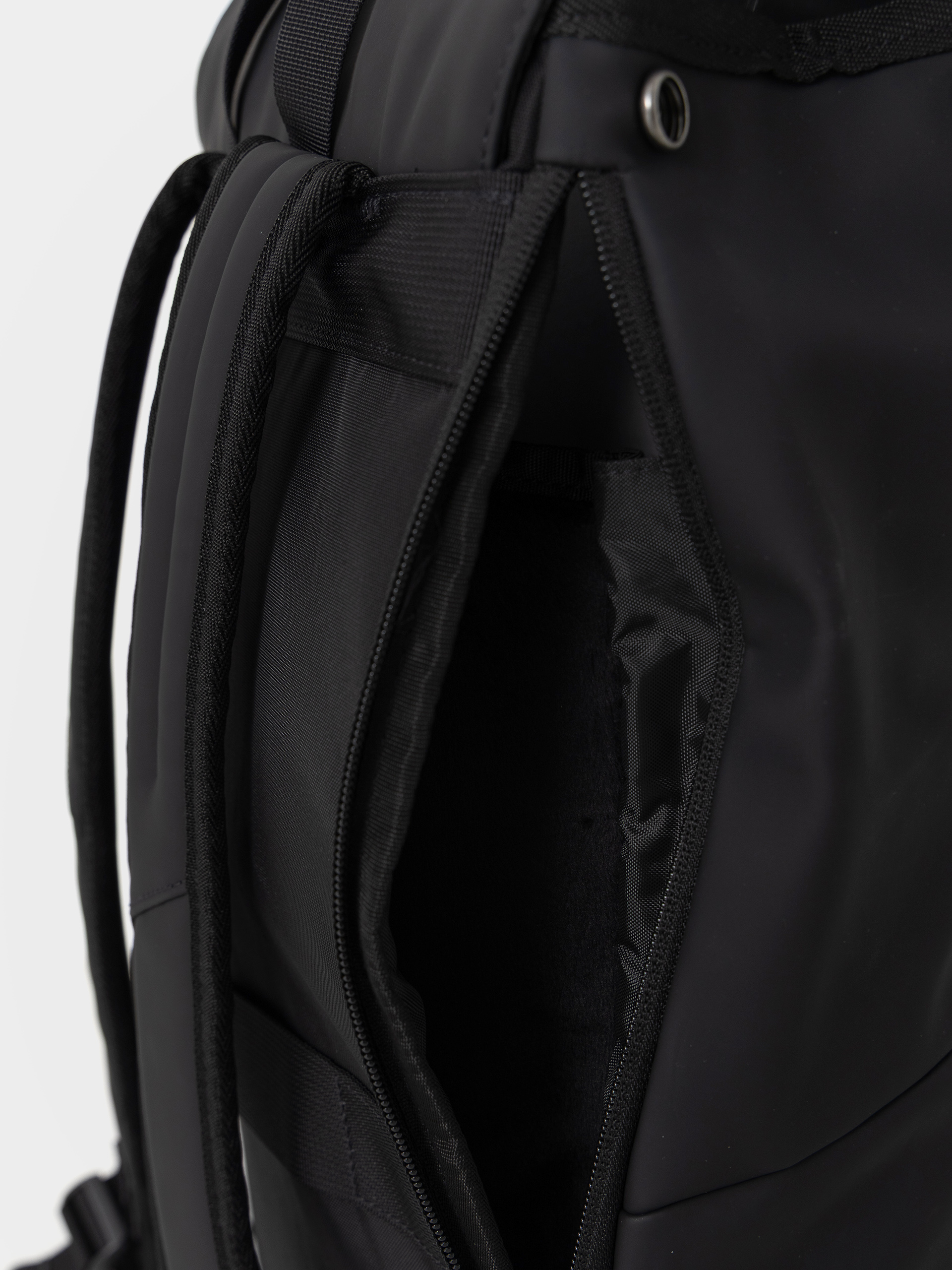 Рюкзак Eastpak Yarin (cnnct f matte black)