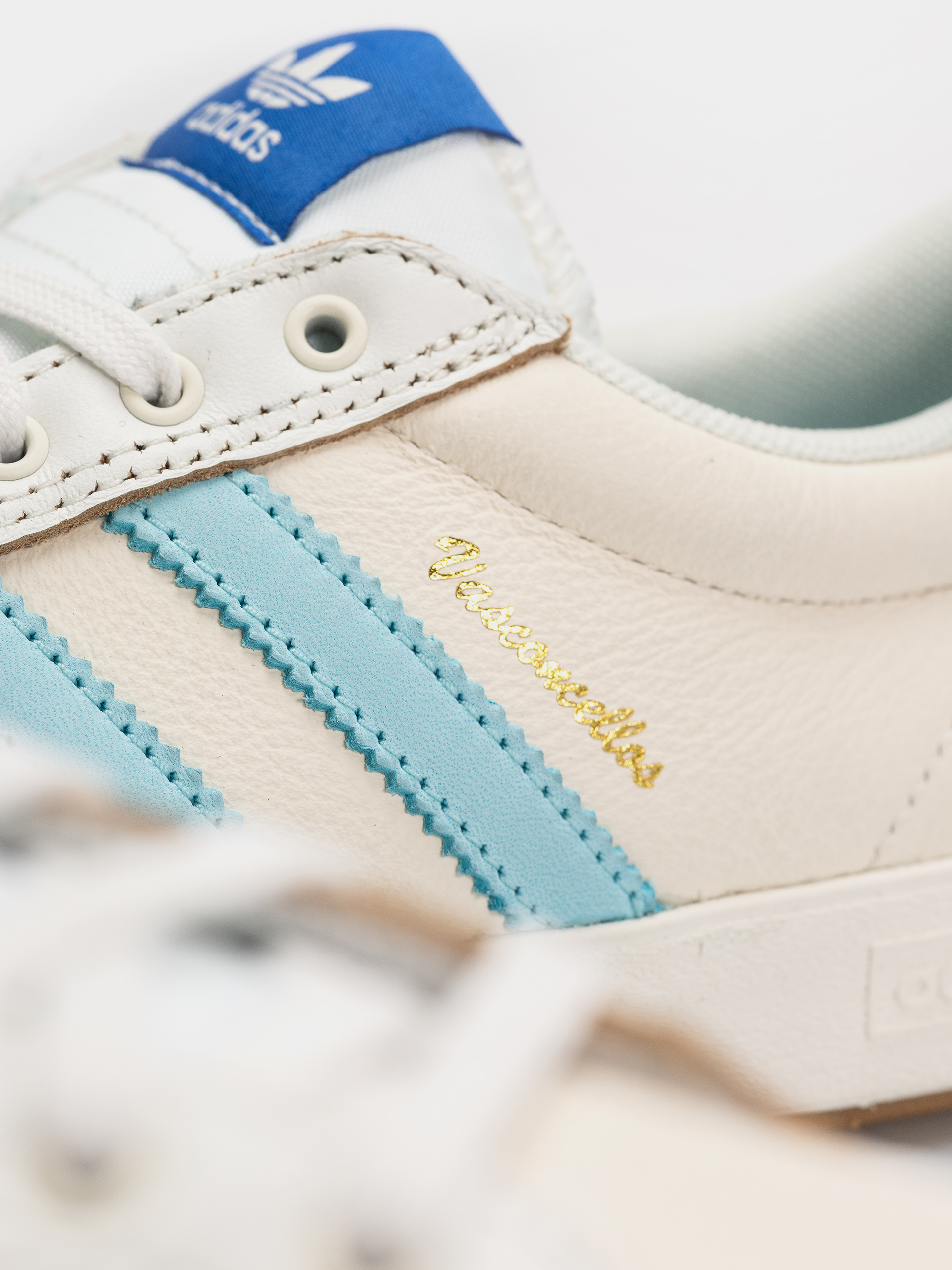 Взуття adidas Nora (cwhite/bliblu/cwhite)