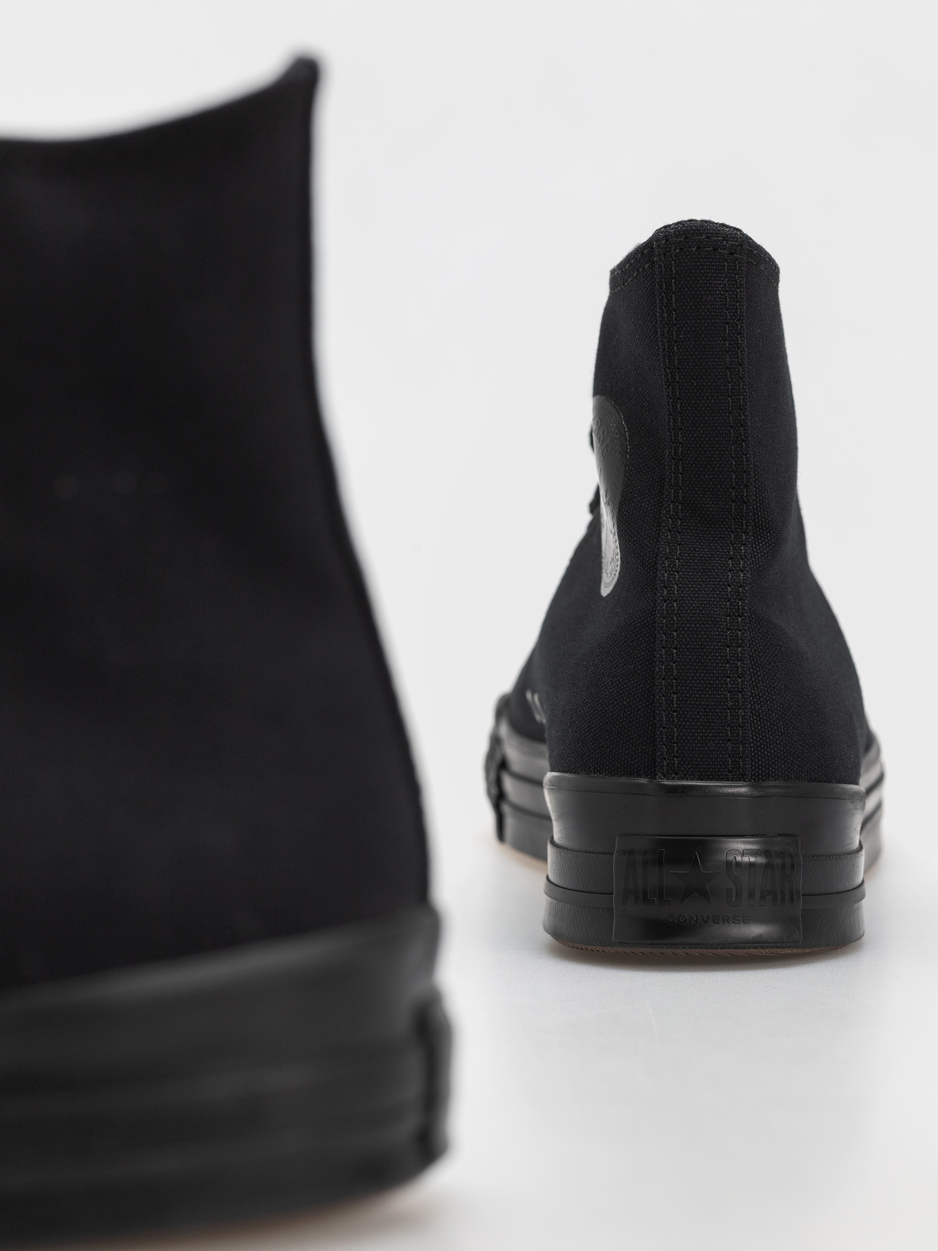 Кеди Converse Chuck Taylor Throwback Hi (black/black/black)