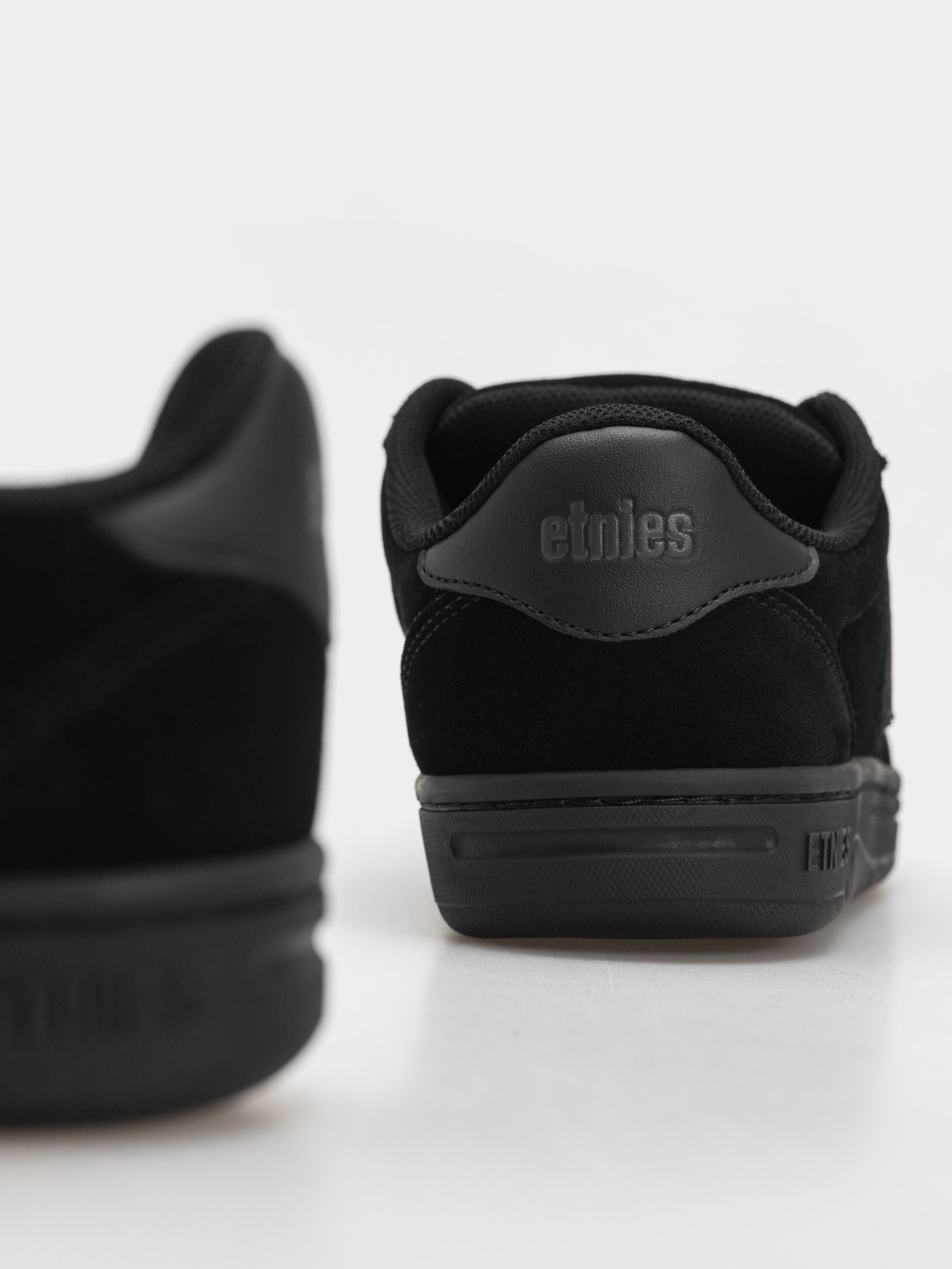 Взуття Etnies Locut (black raw)