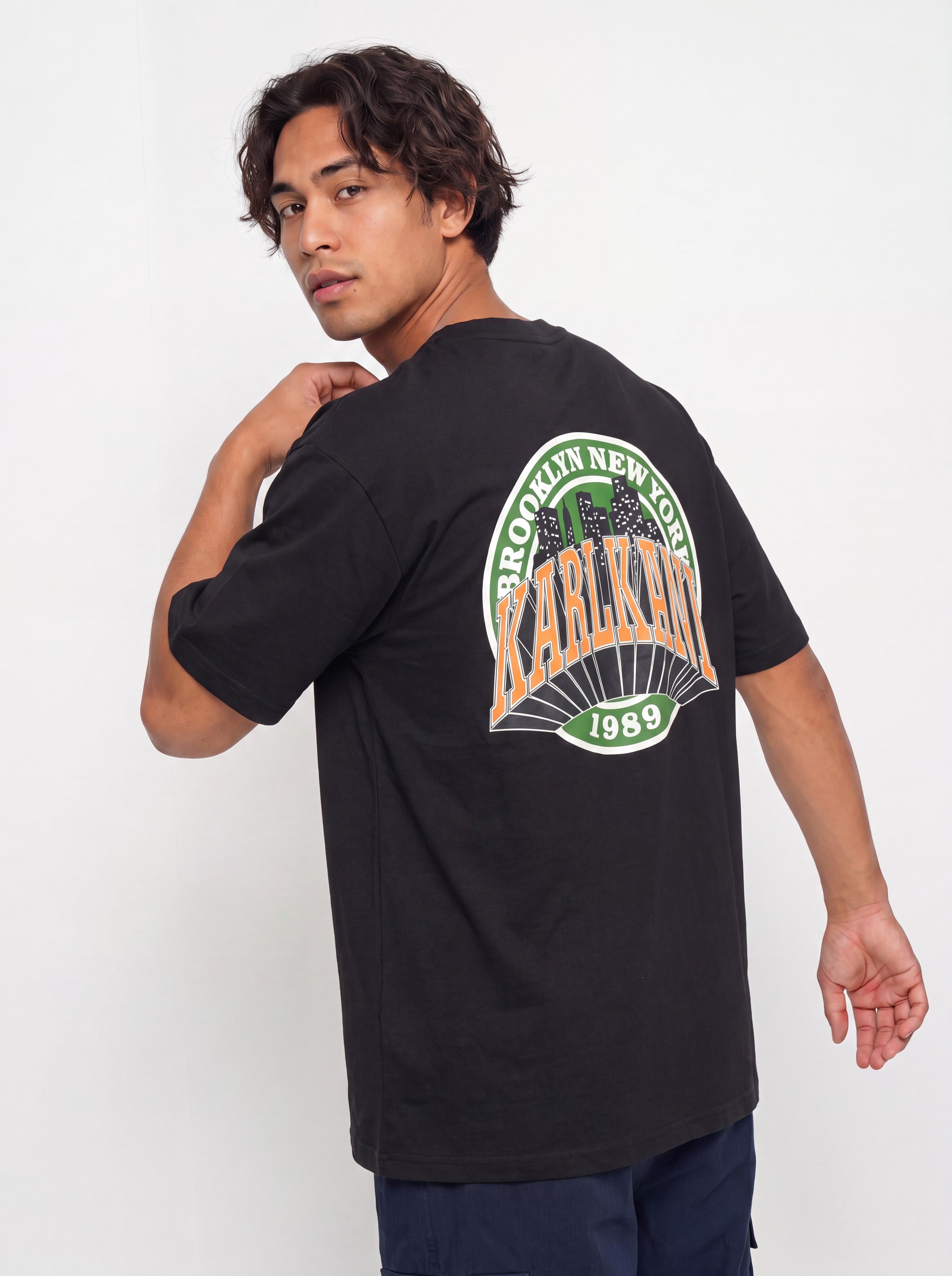u0424u0443u0442u0431u043eu043bu043au0430 Karl Kani Signature Oversized (black)