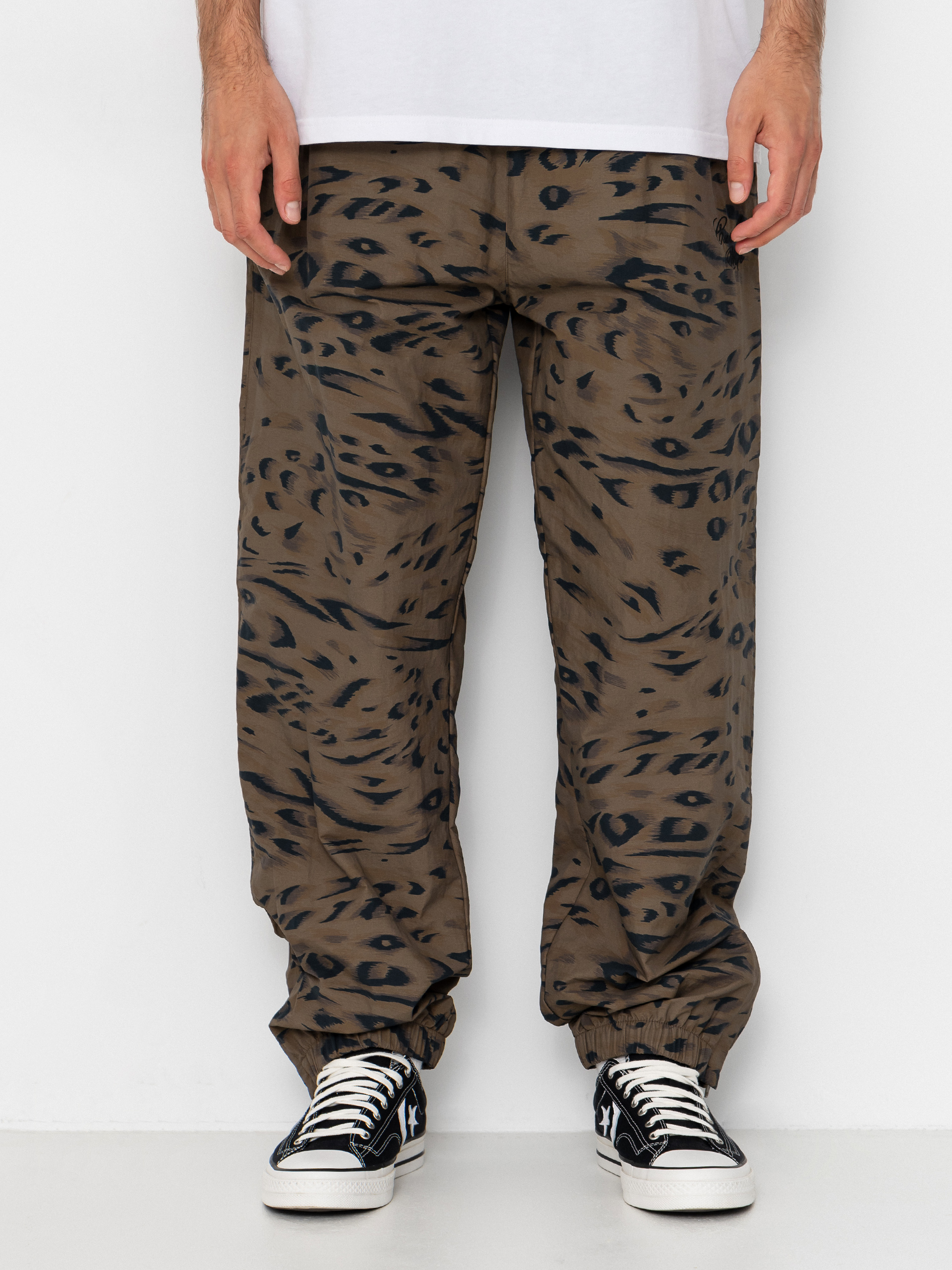 u0428u0442u0430u043du0438 Carhartt WIP Travon (duck feather print cypress/black)