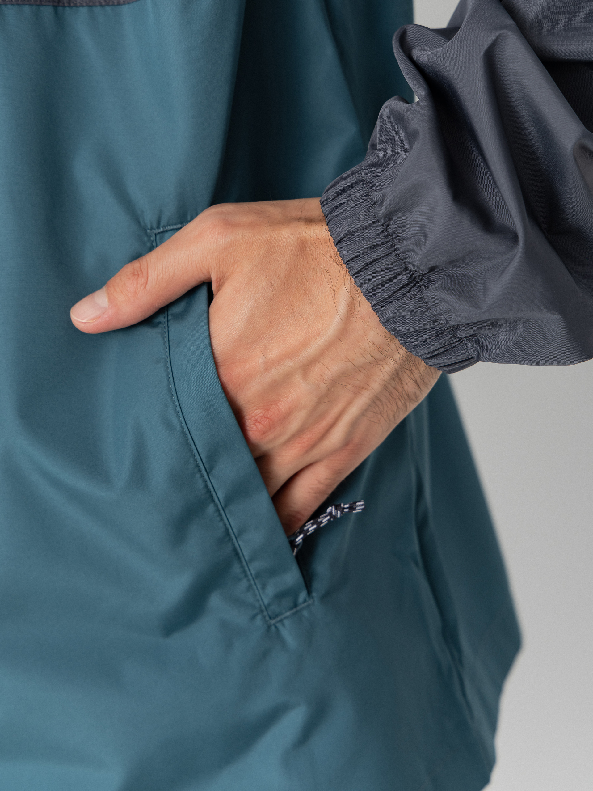 Куртка Salty Crew Surface Windbreaker (magnet)