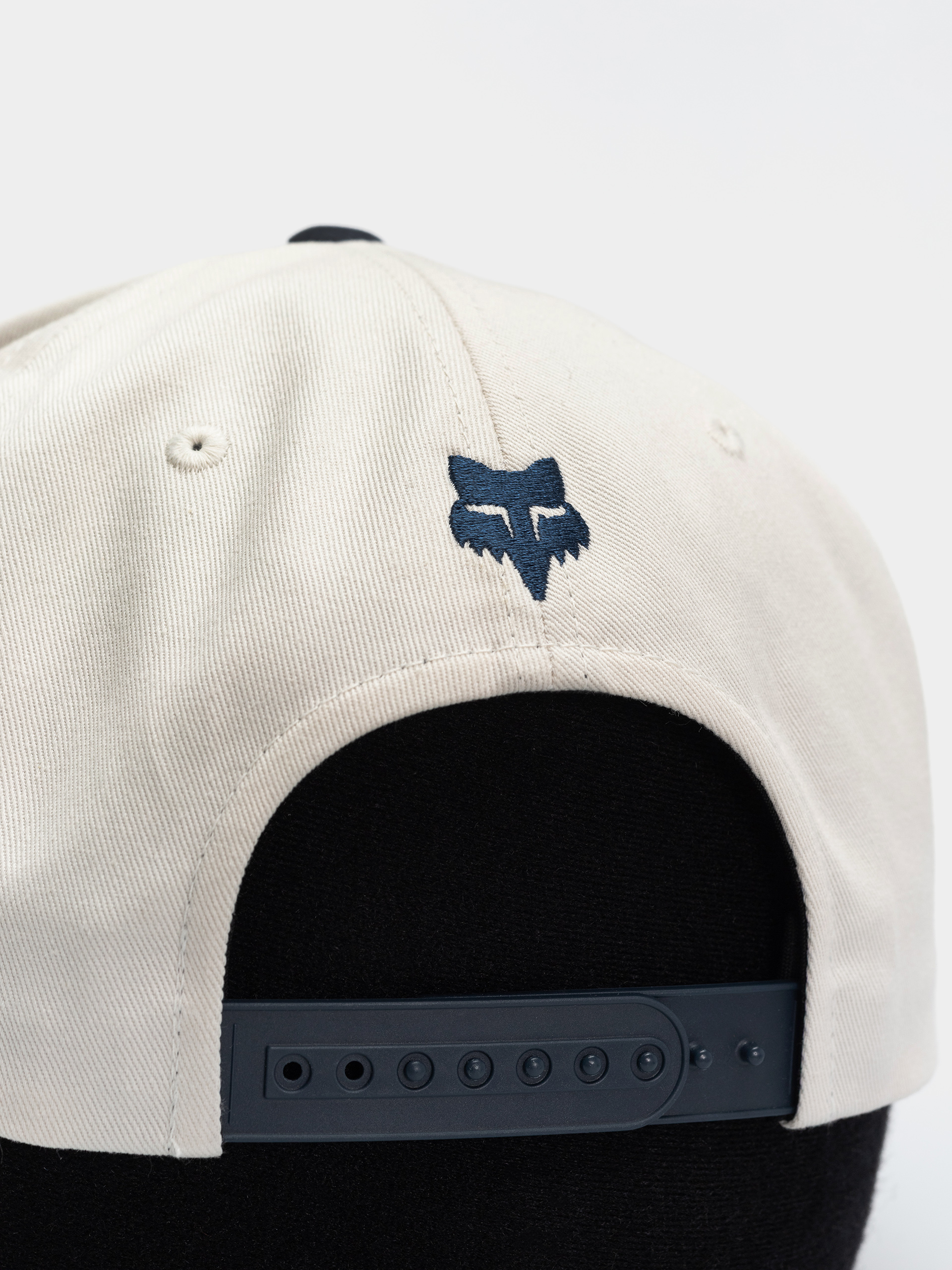 Кепка Fox Warped Snapback (prl white)