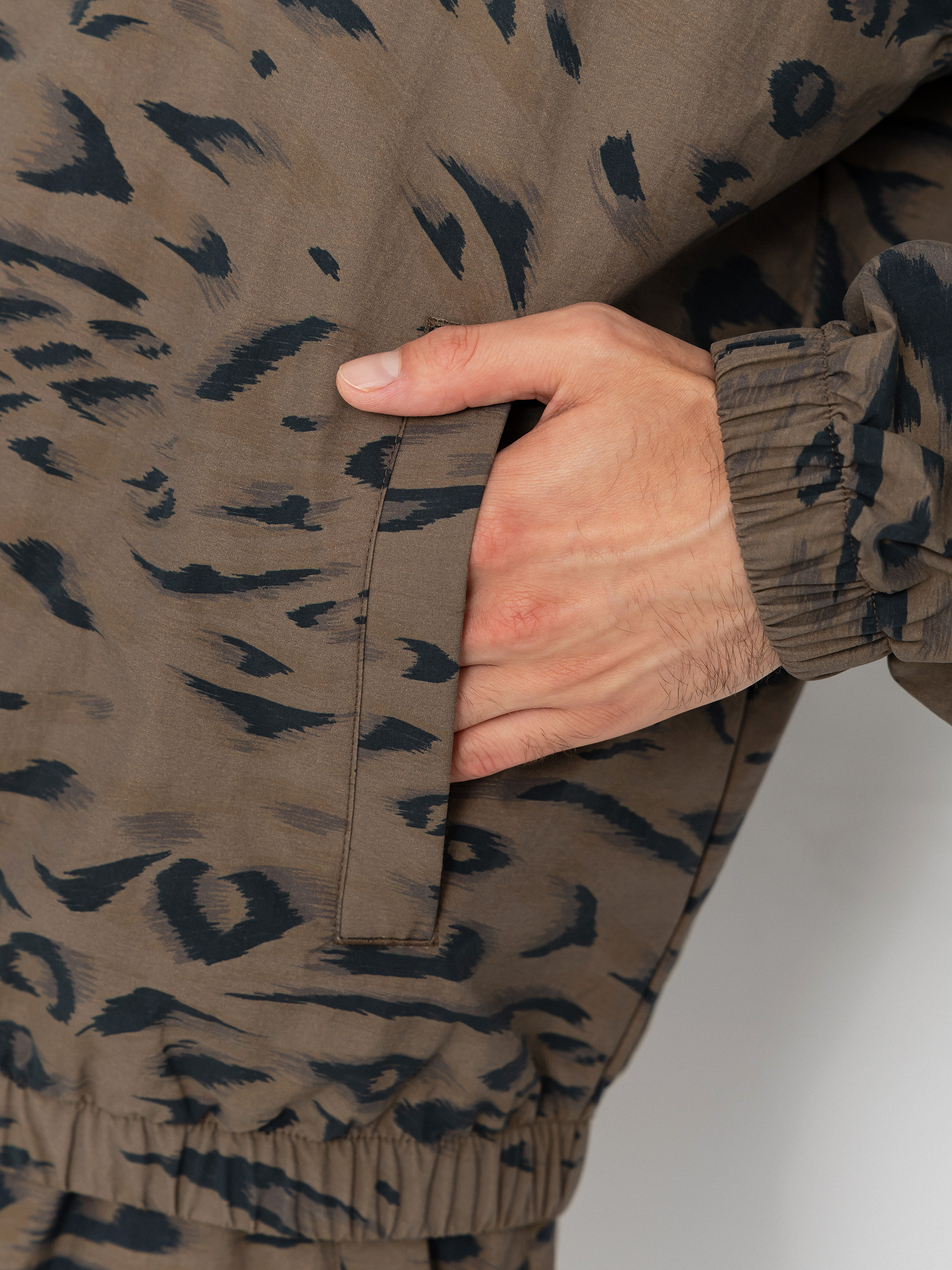 Куртка Carhartt WIP Travon (duck feather print cypress/black)