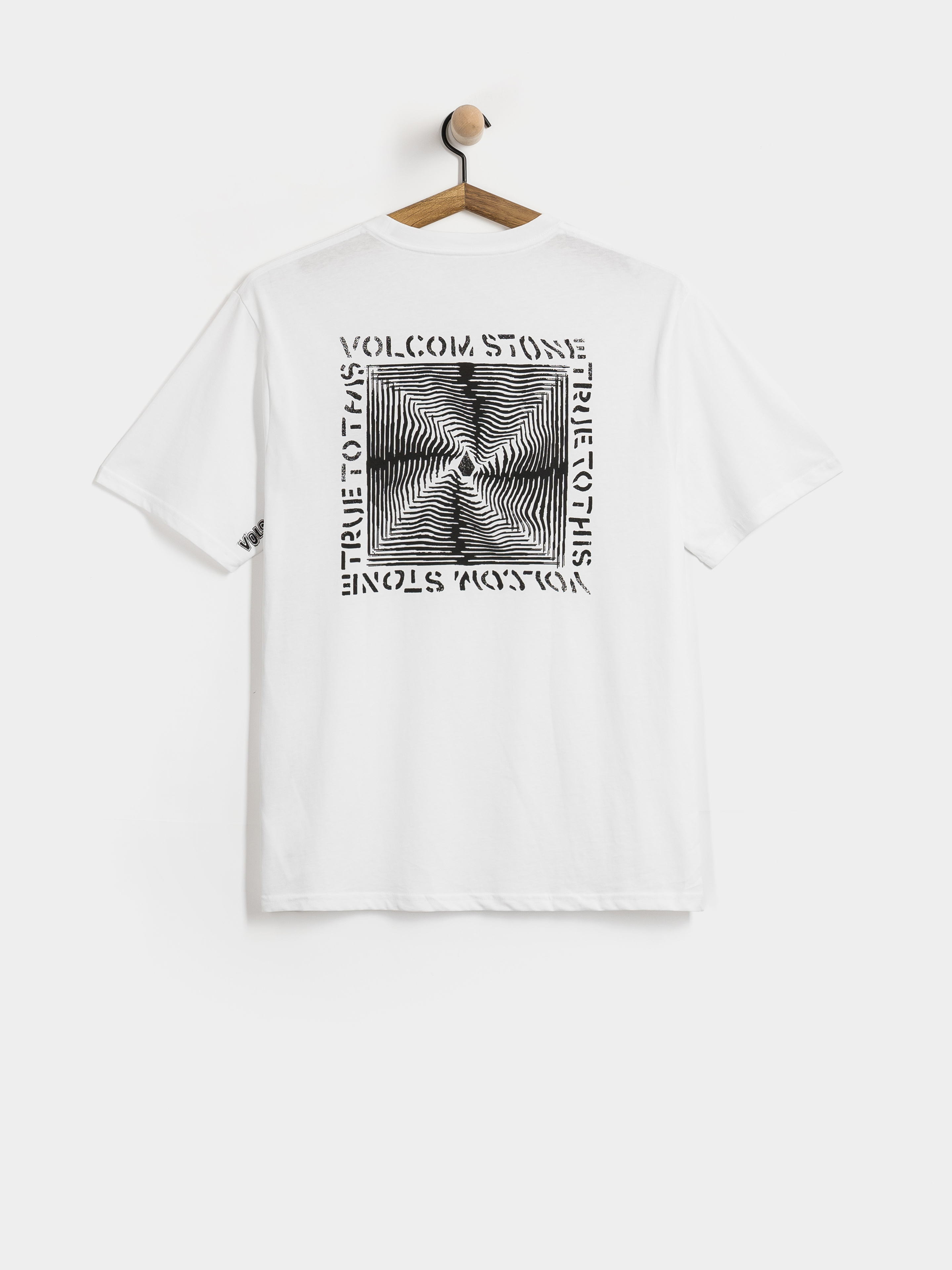 u0424u0443u0442u0431u043eu043bu043au0430 Volcom Voidstone Bsc (white)