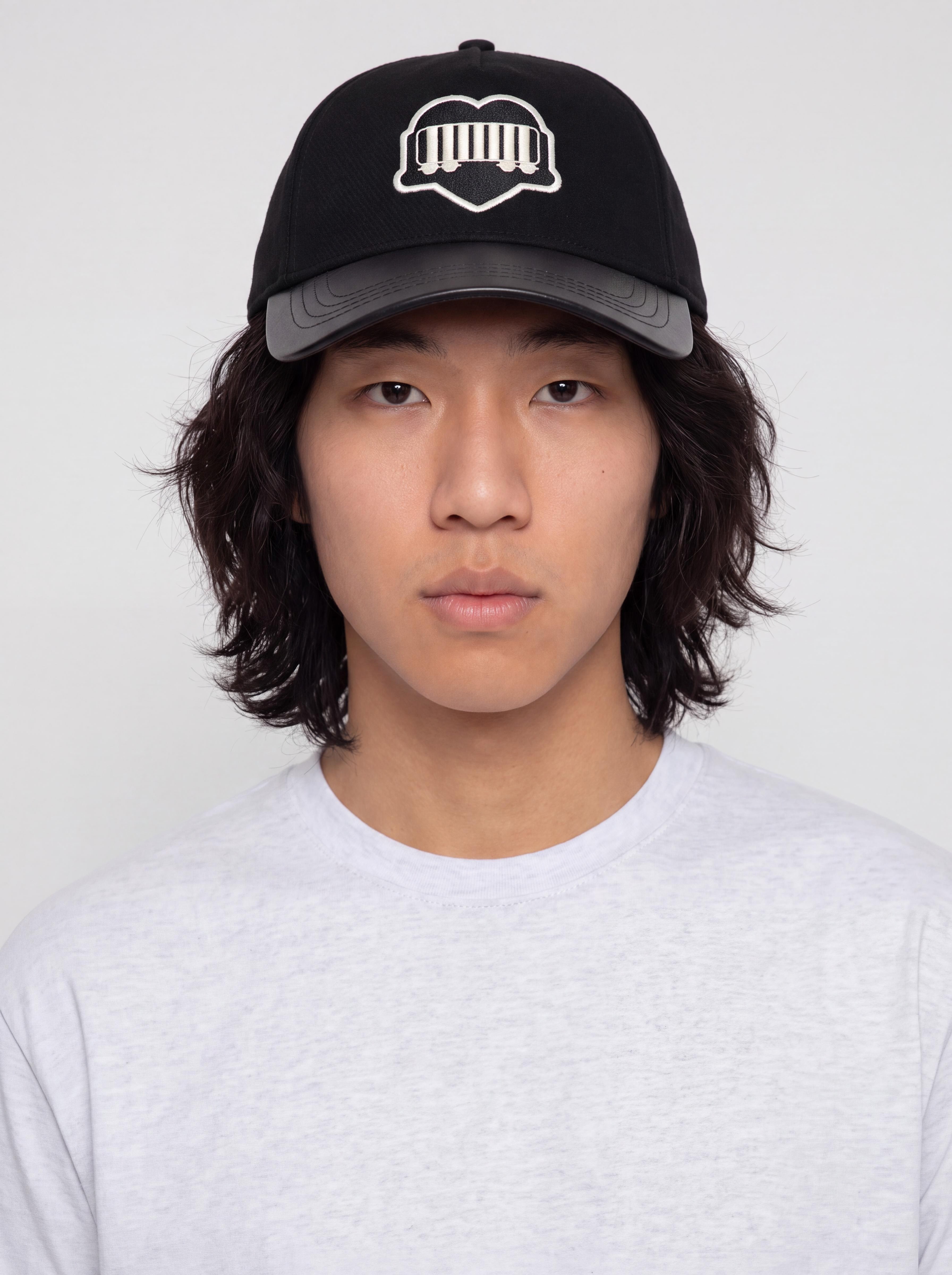 Кепка Carhartt WIP Heart Train (black/black)