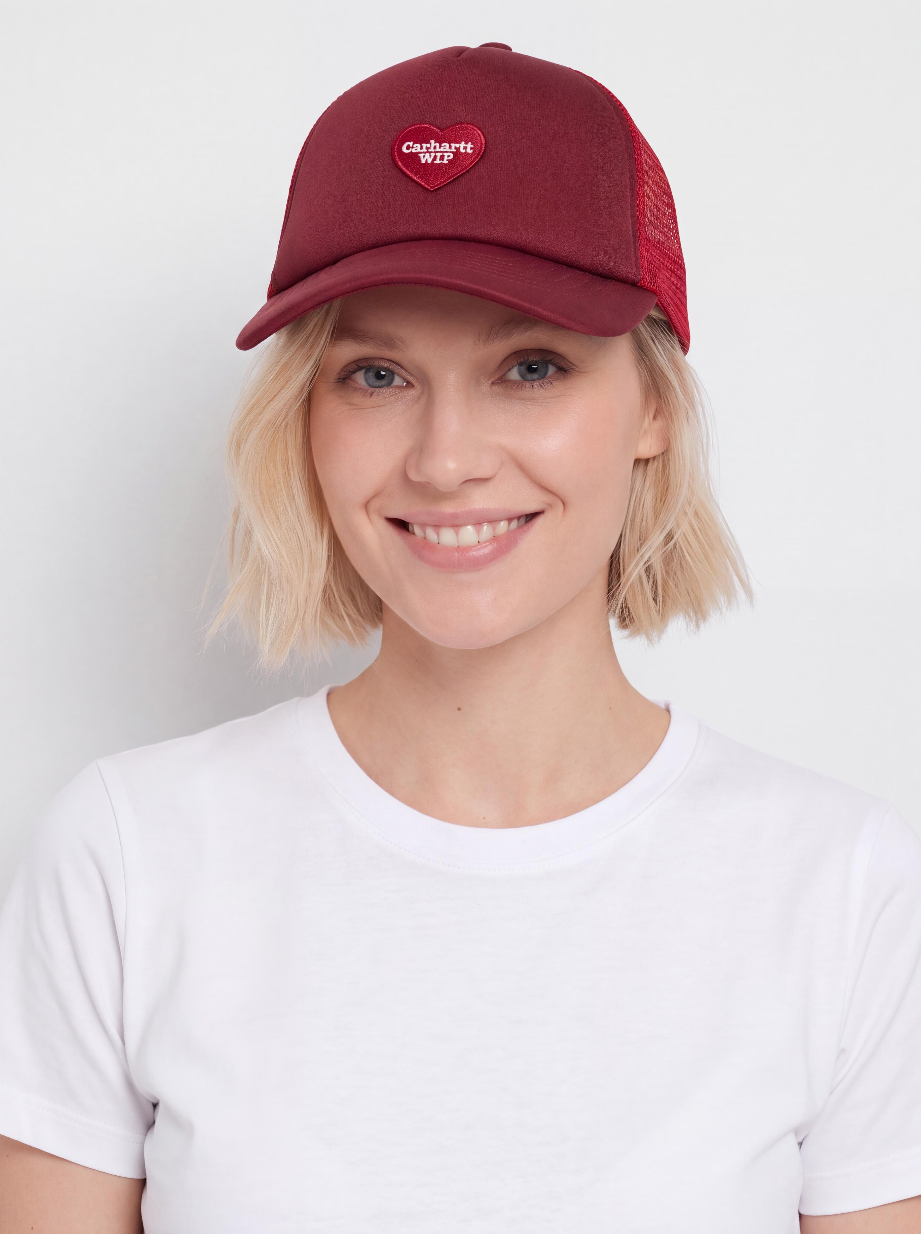 u041au0435u043fu043au0430 Carhartt WIP Heart Patch Trucker (scarlet)