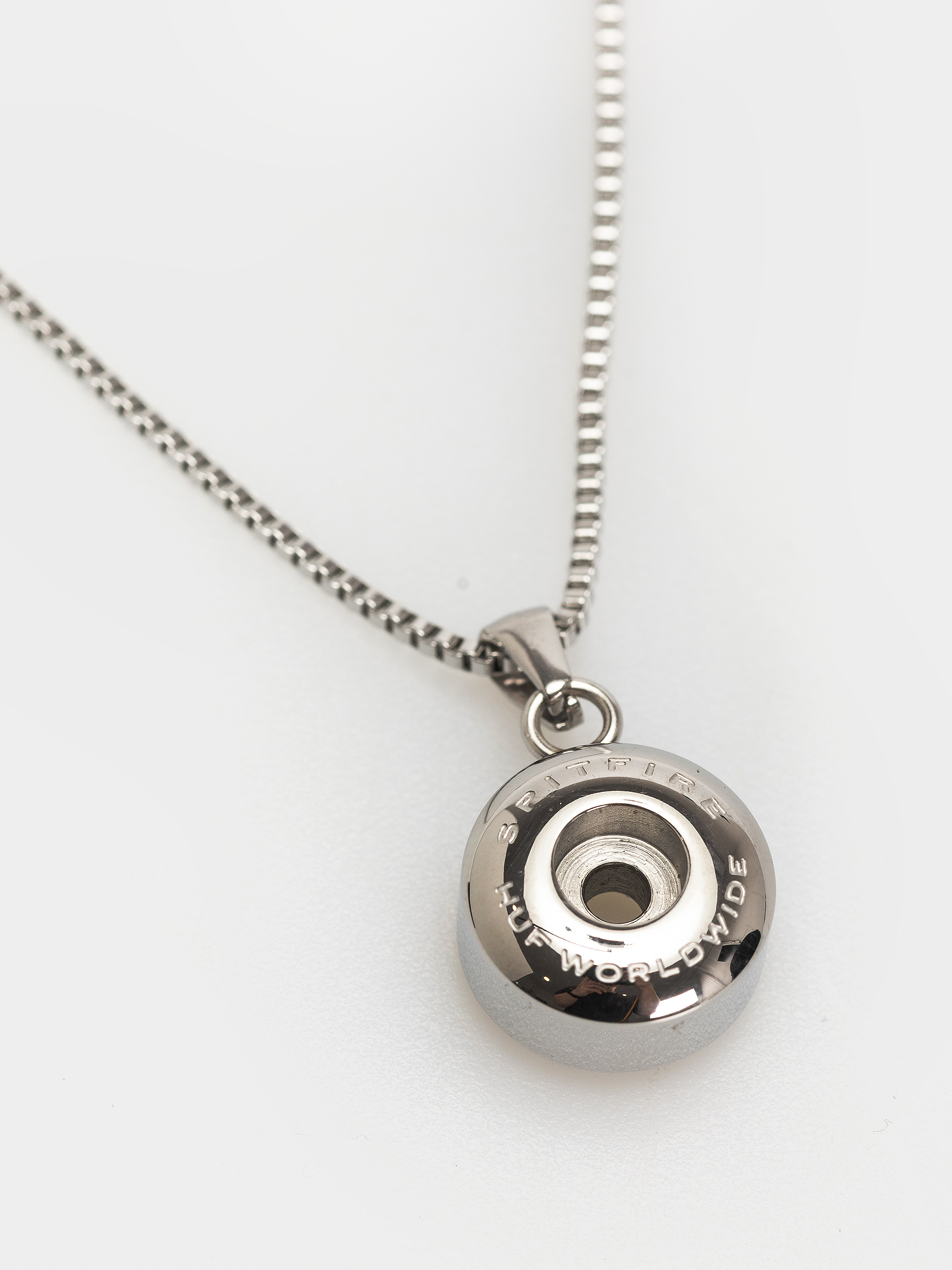 Pozostałe HUF Naszyjnik X Spitfire Classic Pendant (silver)