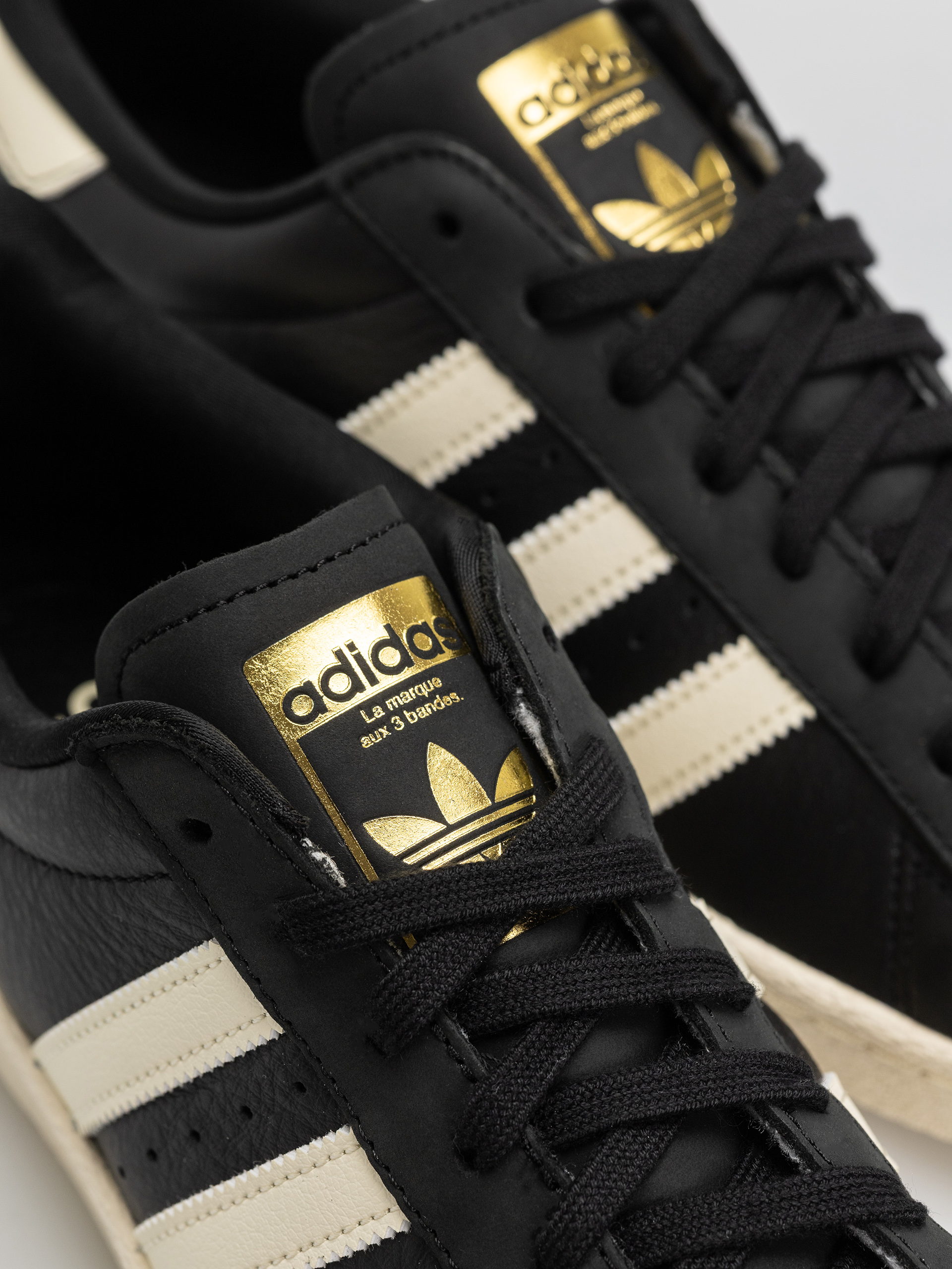 Взуття adidas Superstar 80 Adv (cblack/crewht/goldmt)