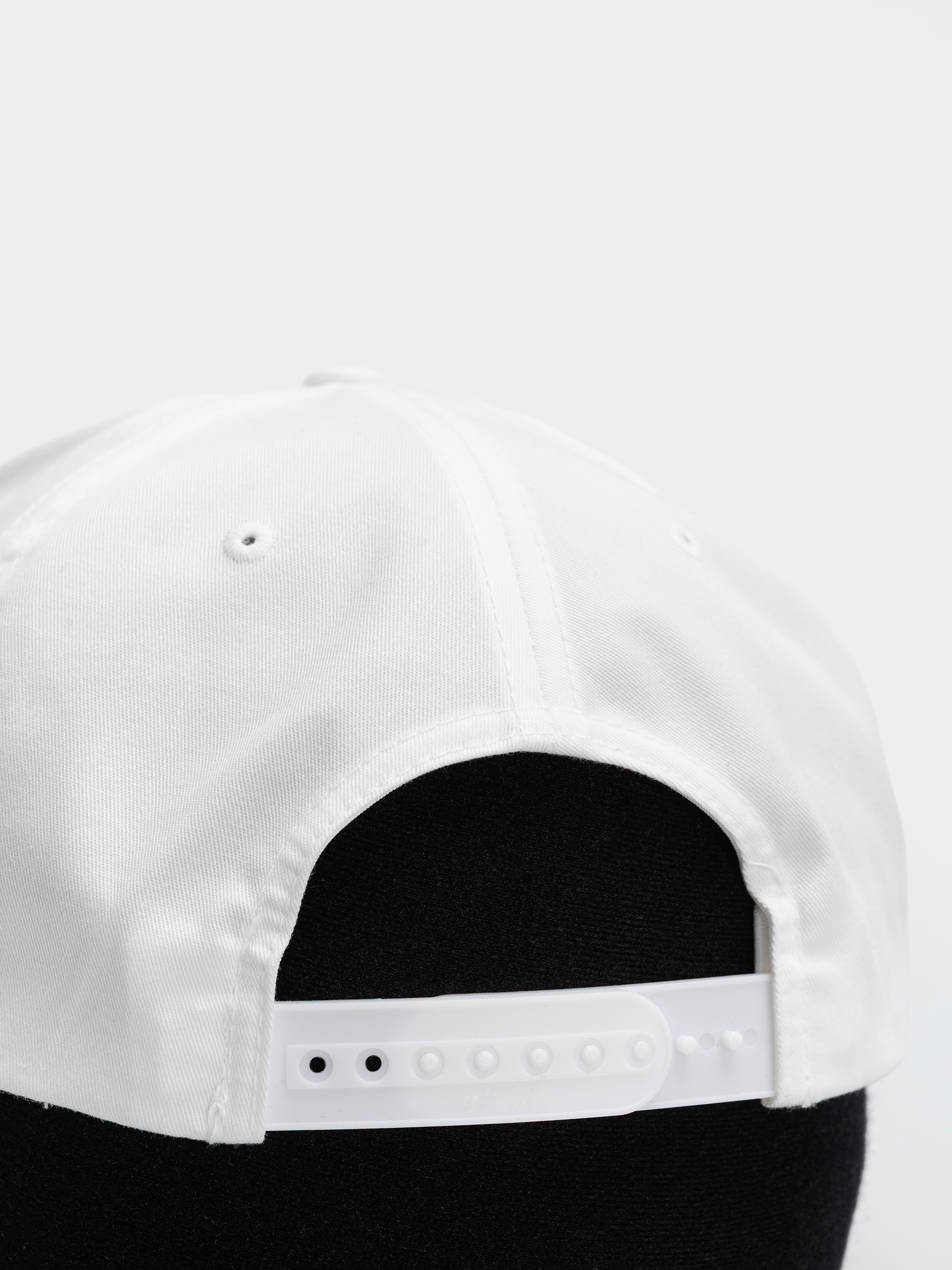 Кепка Thrasher Dropout Snapback (white)