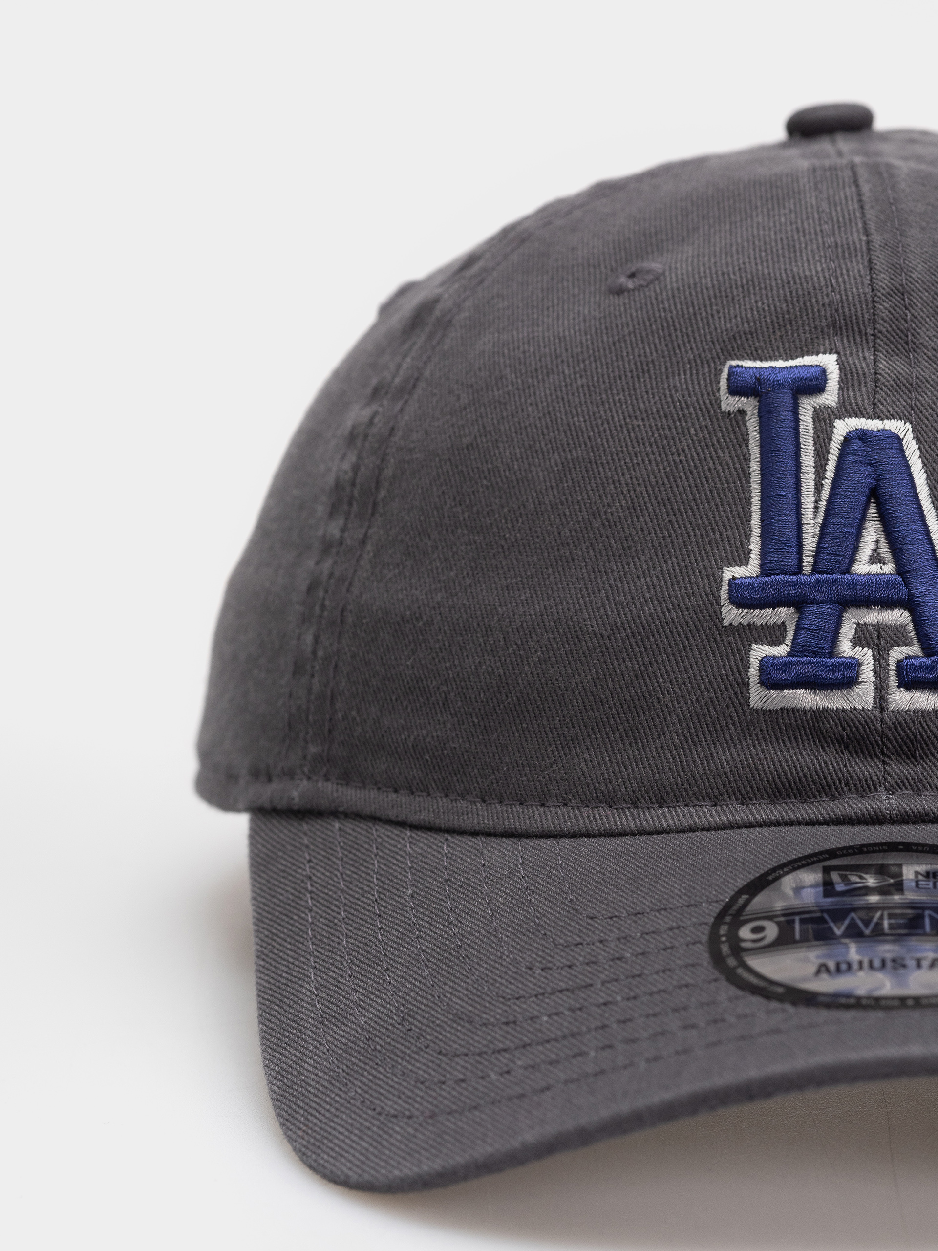 Кепка New Era Core Classics 9Twenty Los Angeles Dodgers Wmn (black)