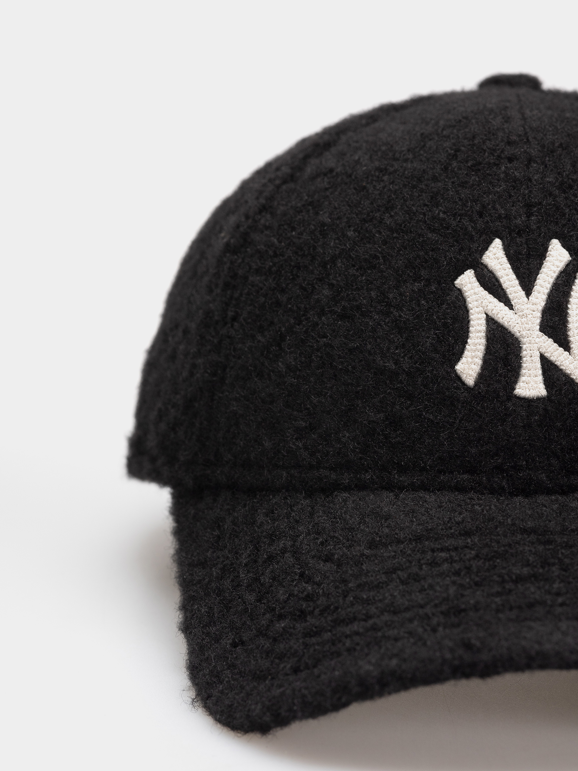Кепка New Era Winter Borg 9Forty New York Yankees (black)