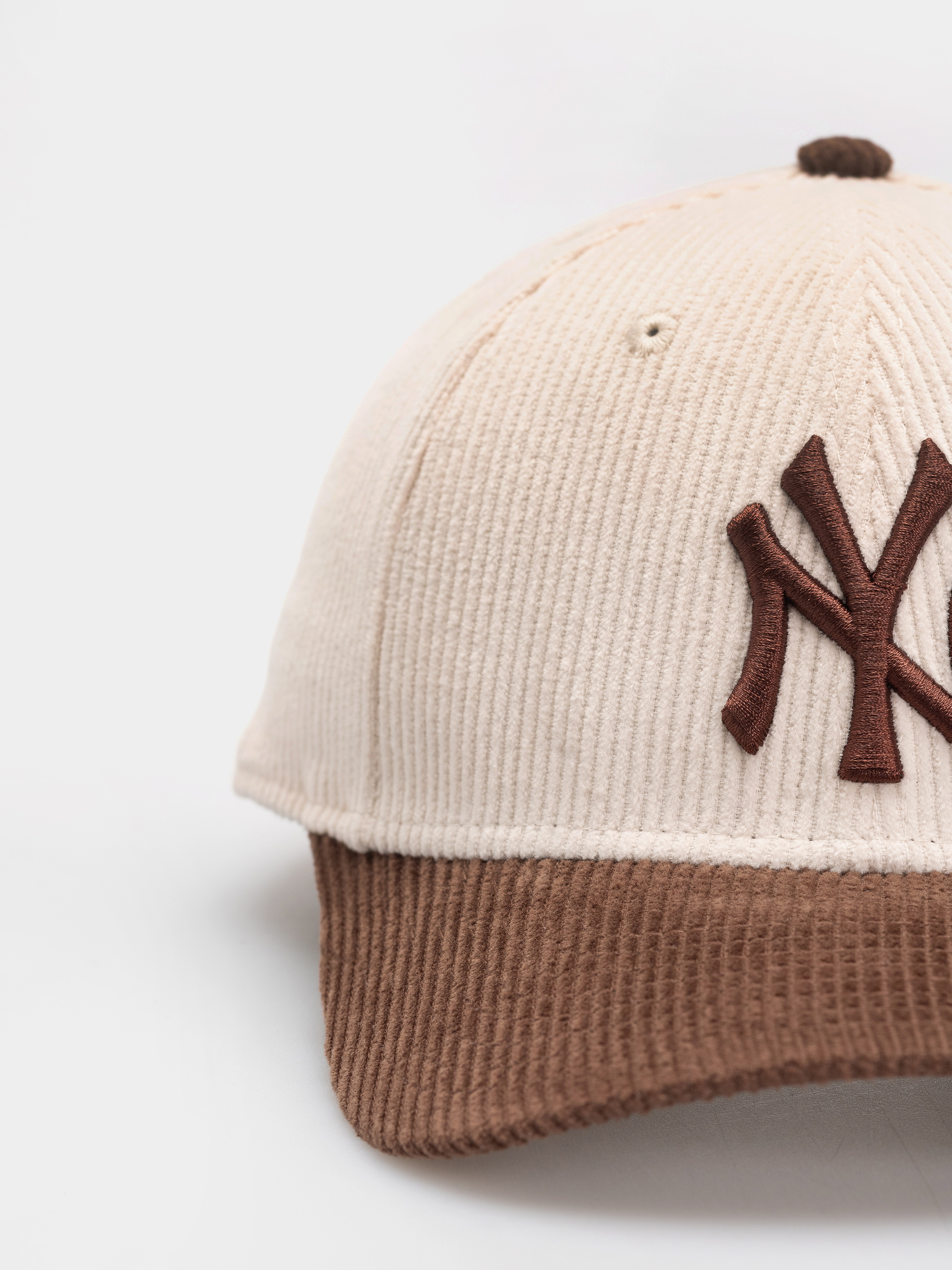 Кепка New Era Cord 9Forty Mc New York Yankees (light cream/brown)