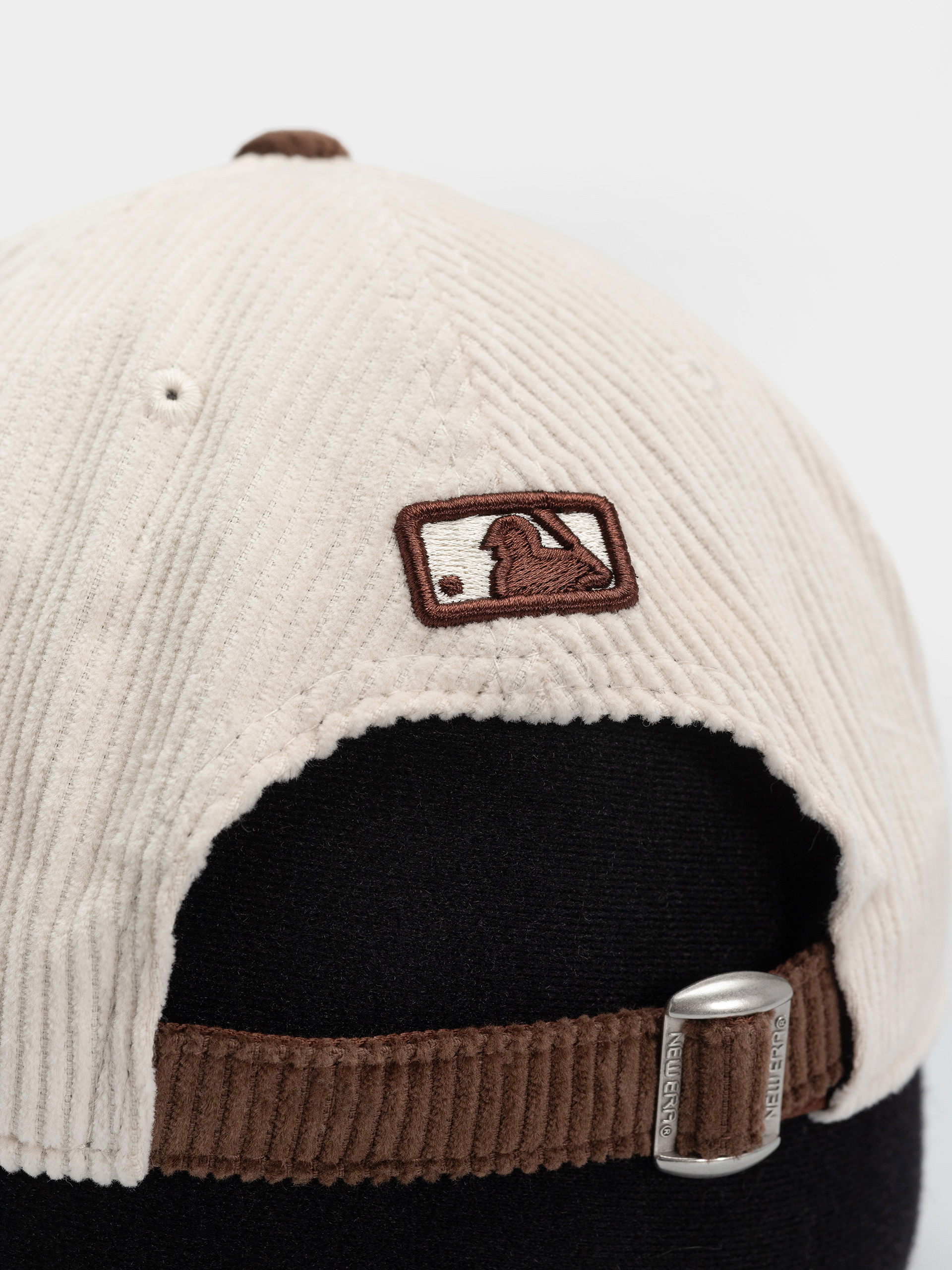 Кепка New Era Cord 9Forty Mc New York Yankees (light cream/brown)