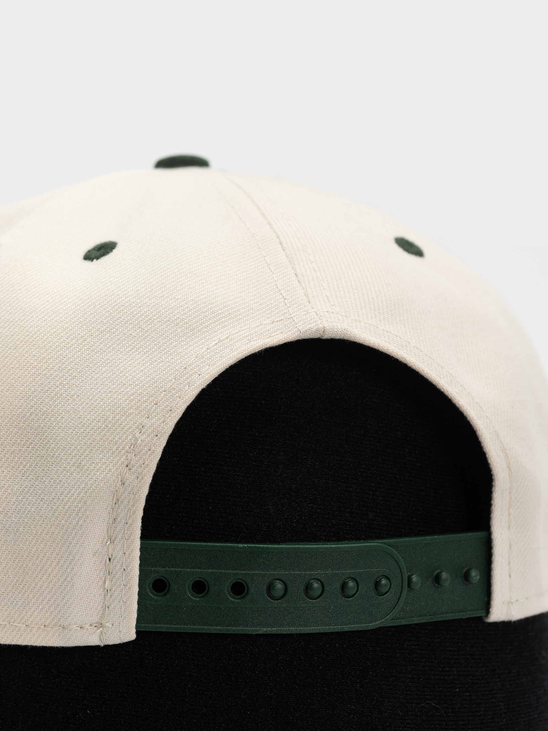 Кепка New Era Wordmark Suede Eframe New York Yankees (light cream/green)