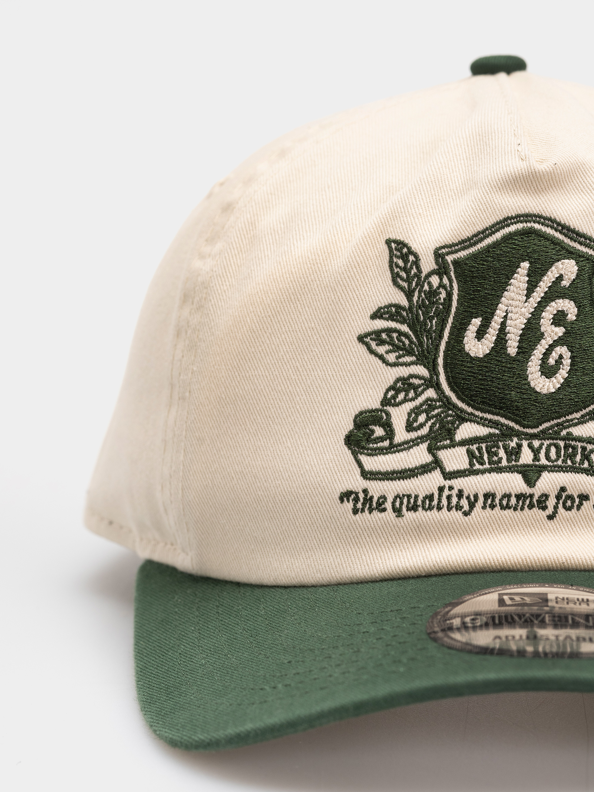 Кепка New Era Washed Graphic 19Twenty (light cream/green)