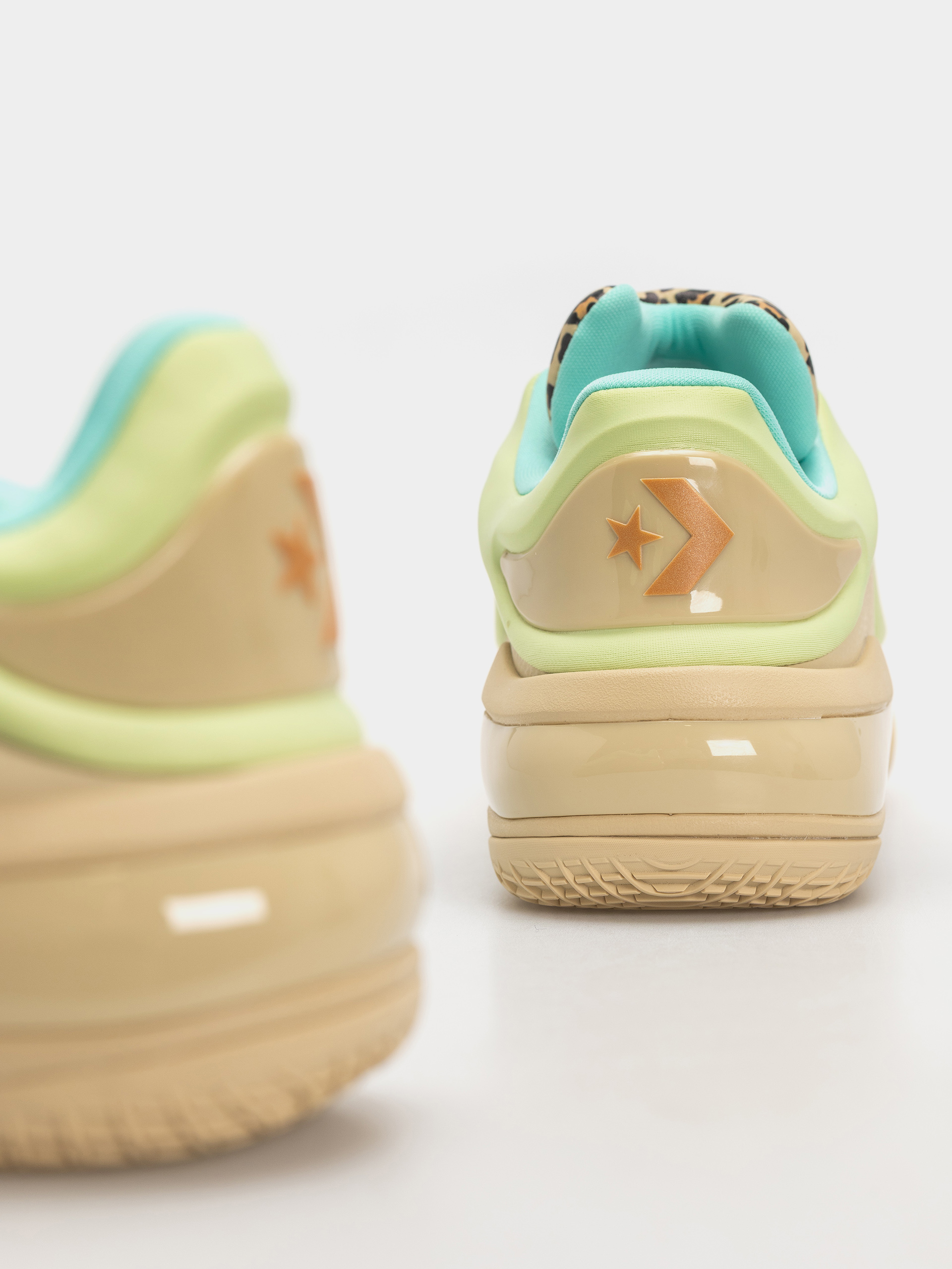 Взуття Converse Shai 001 Lace Up Ox (last straw)