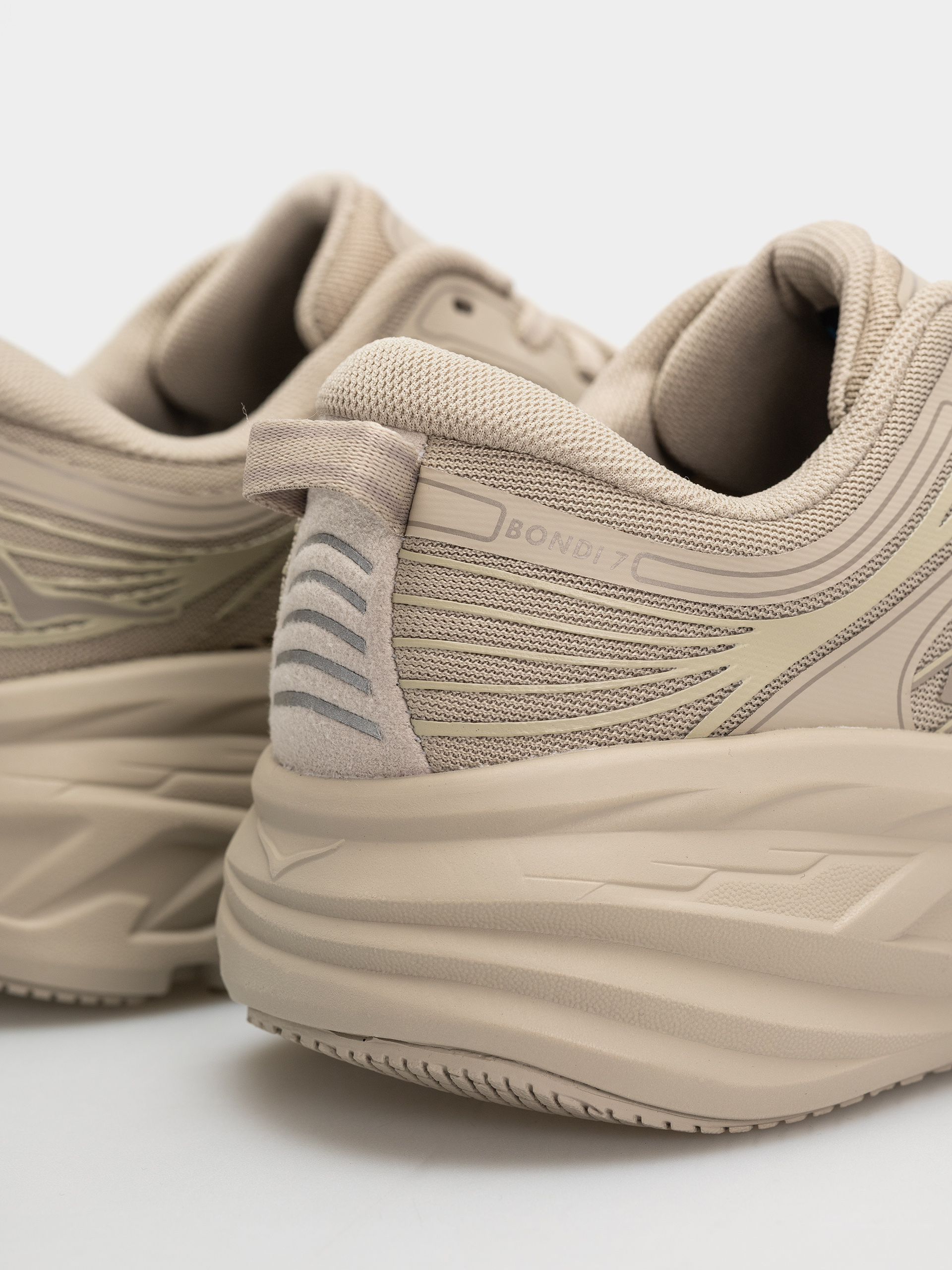 Взуття Hoka Bondi 7 Wmn (archival taupe/archival taupe)