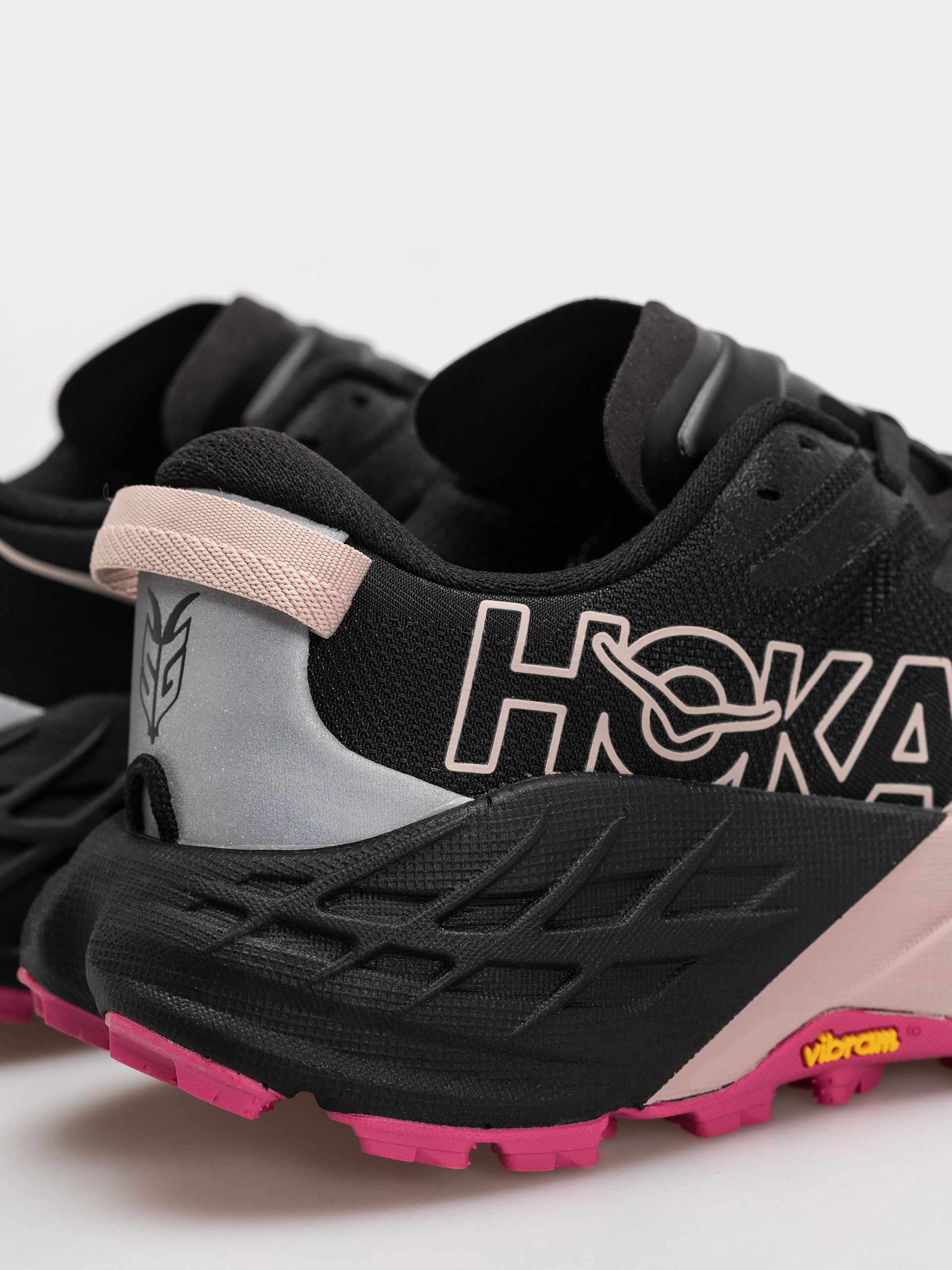 Взуття Hoka Speedgoat 7 Wmn (black/pink opal)
