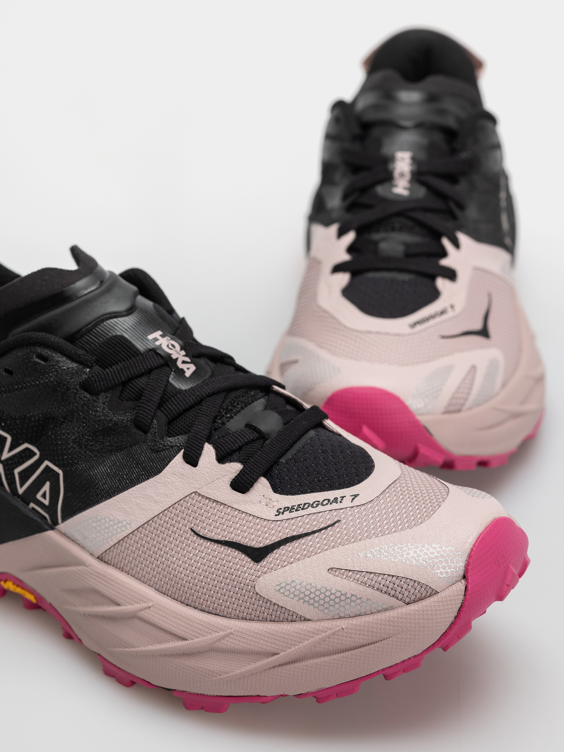 Взуття Hoka Speedgoat 7 Wmn (black/pink opal)