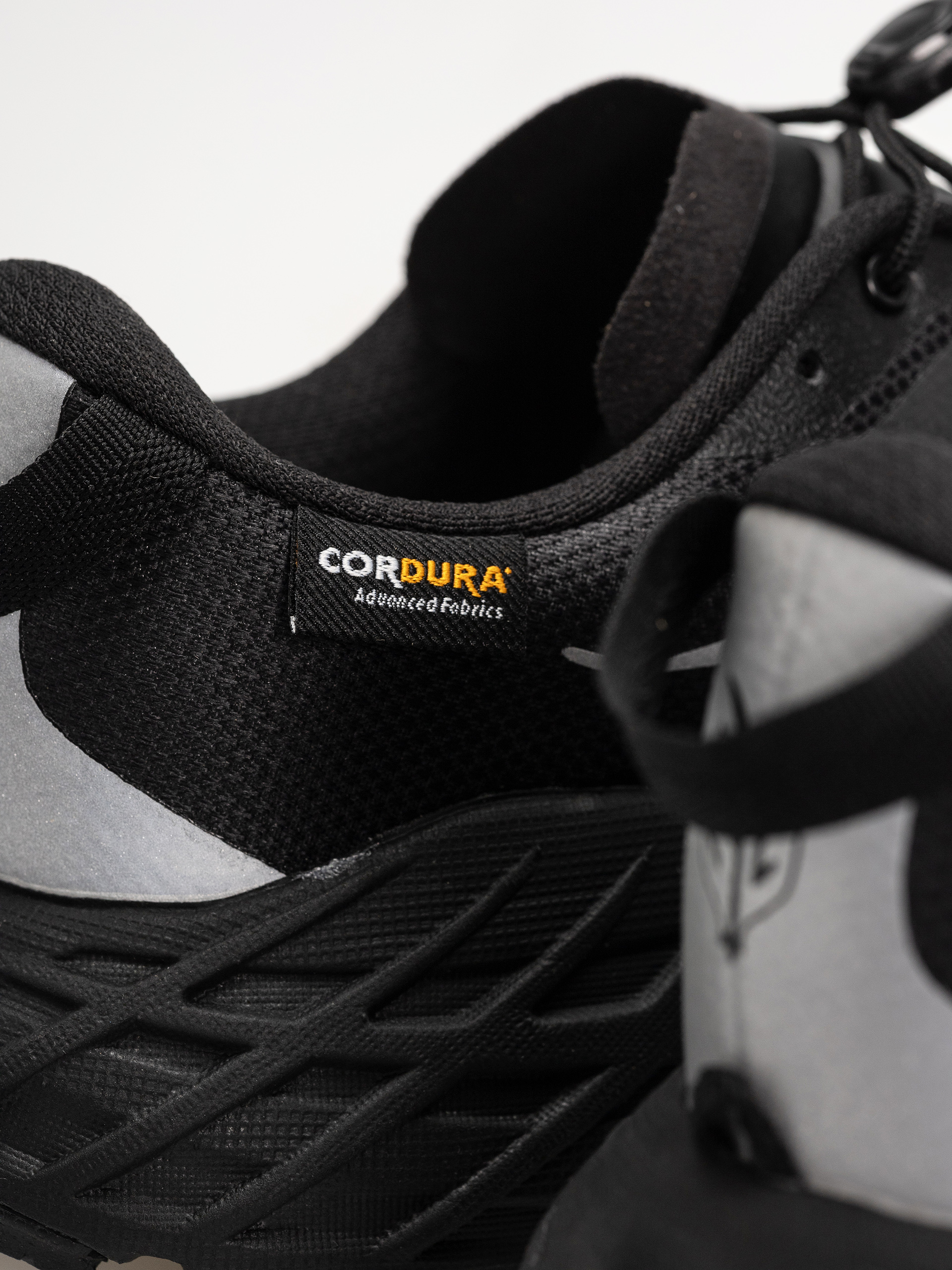 Взуття Hoka Speedgoat 7 GTX (black/carbon black)
