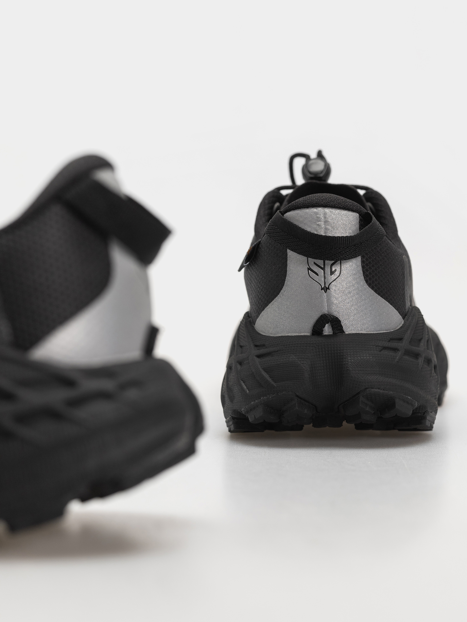 Взуття Hoka Speedgoat 7 GTX (black/carbon black)